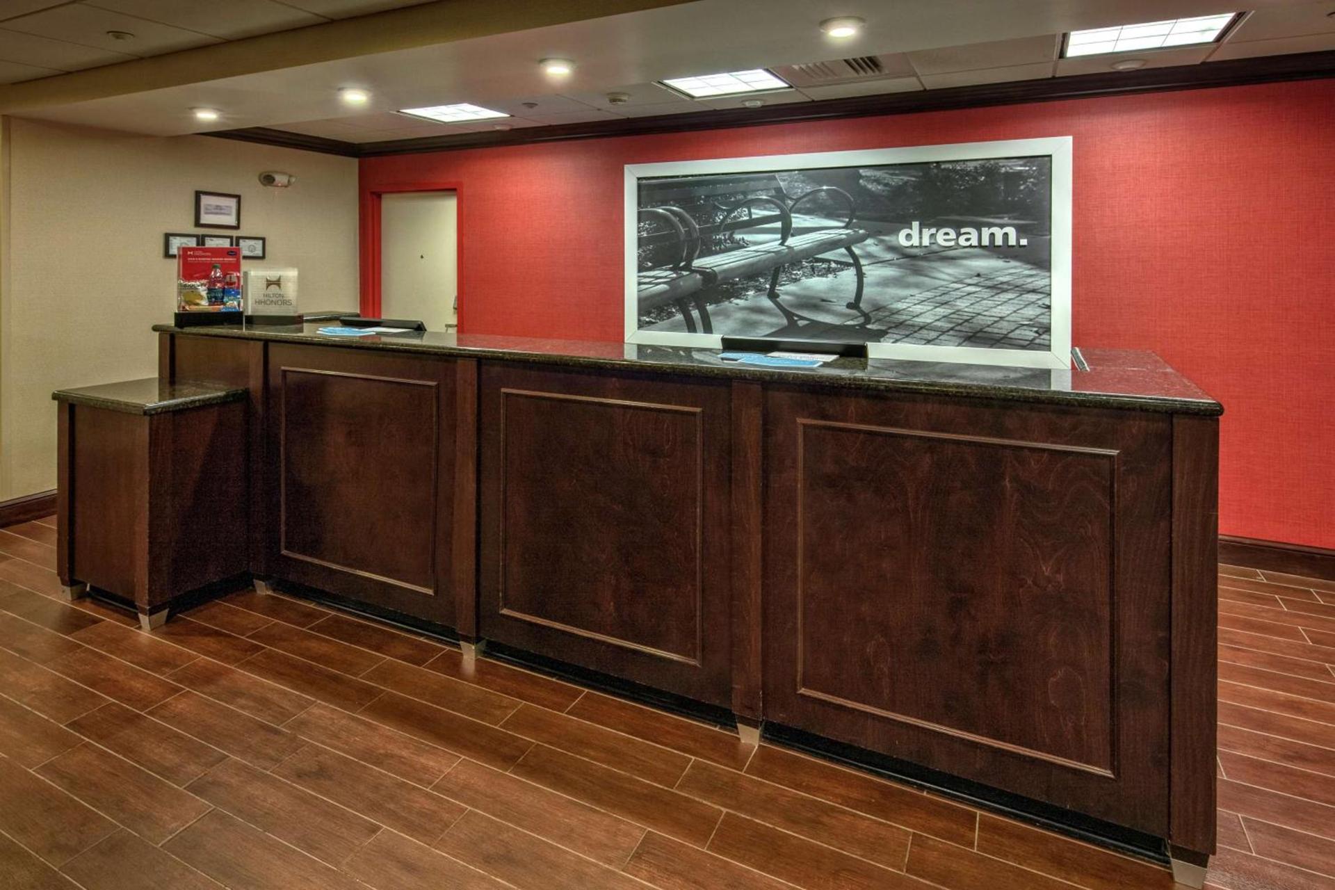 Hampton Inn Cambridge photo 4