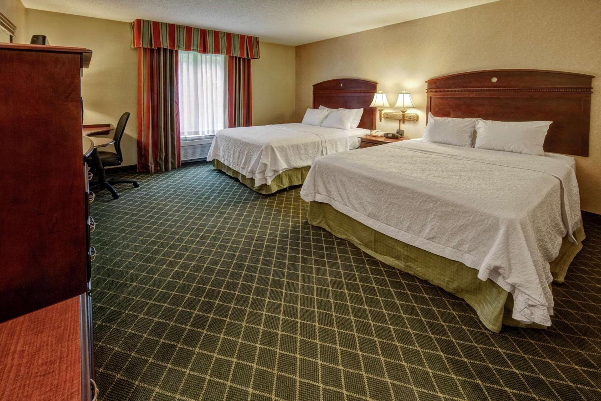 Hampton Inn Cambridge photo 16