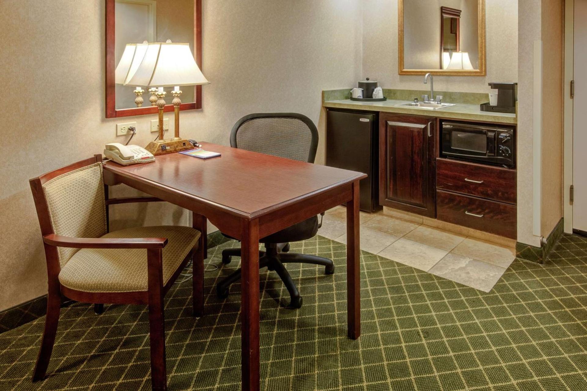 Hampton Inn Cambridge photo 22