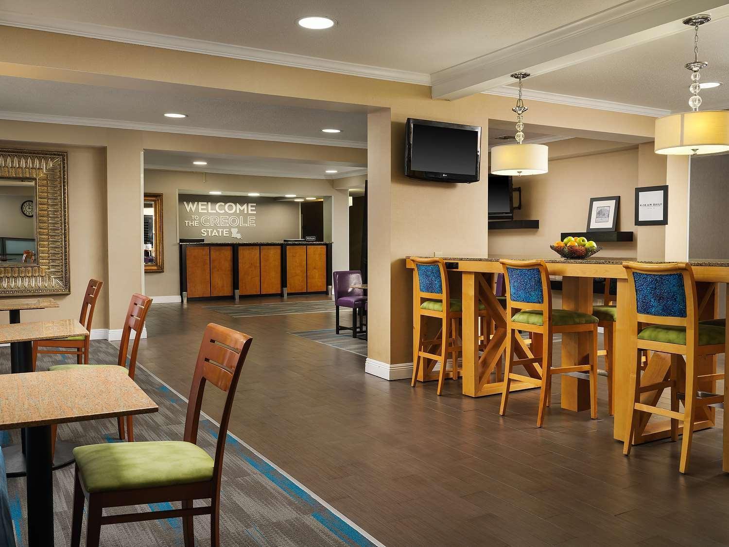 Hampton Inn Covington/Mandeville photo 6
