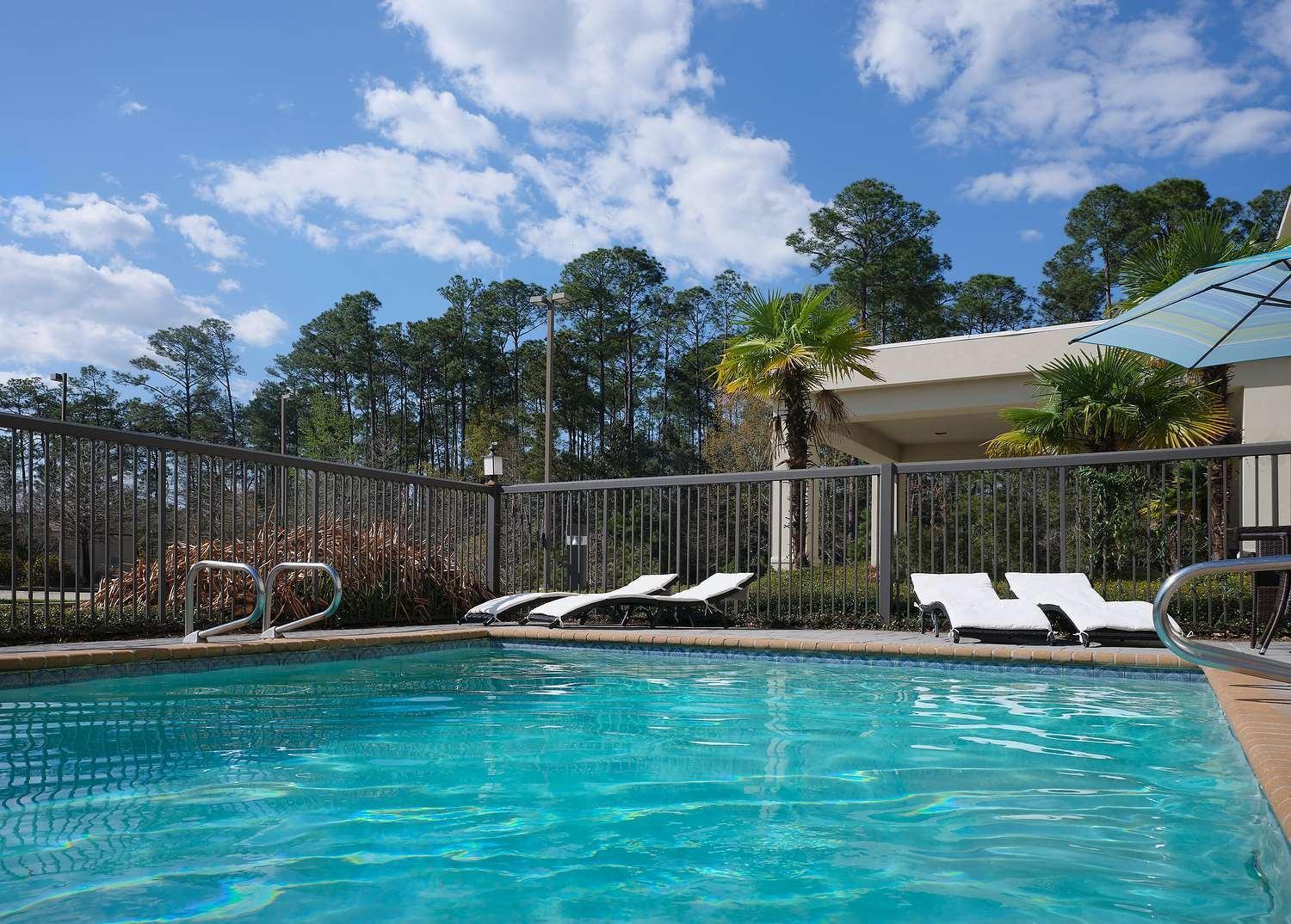 Hampton Inn Covington/Mandeville photo 7