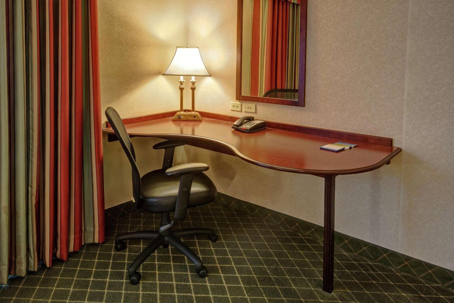 Hampton Inn Cambridge photo 26