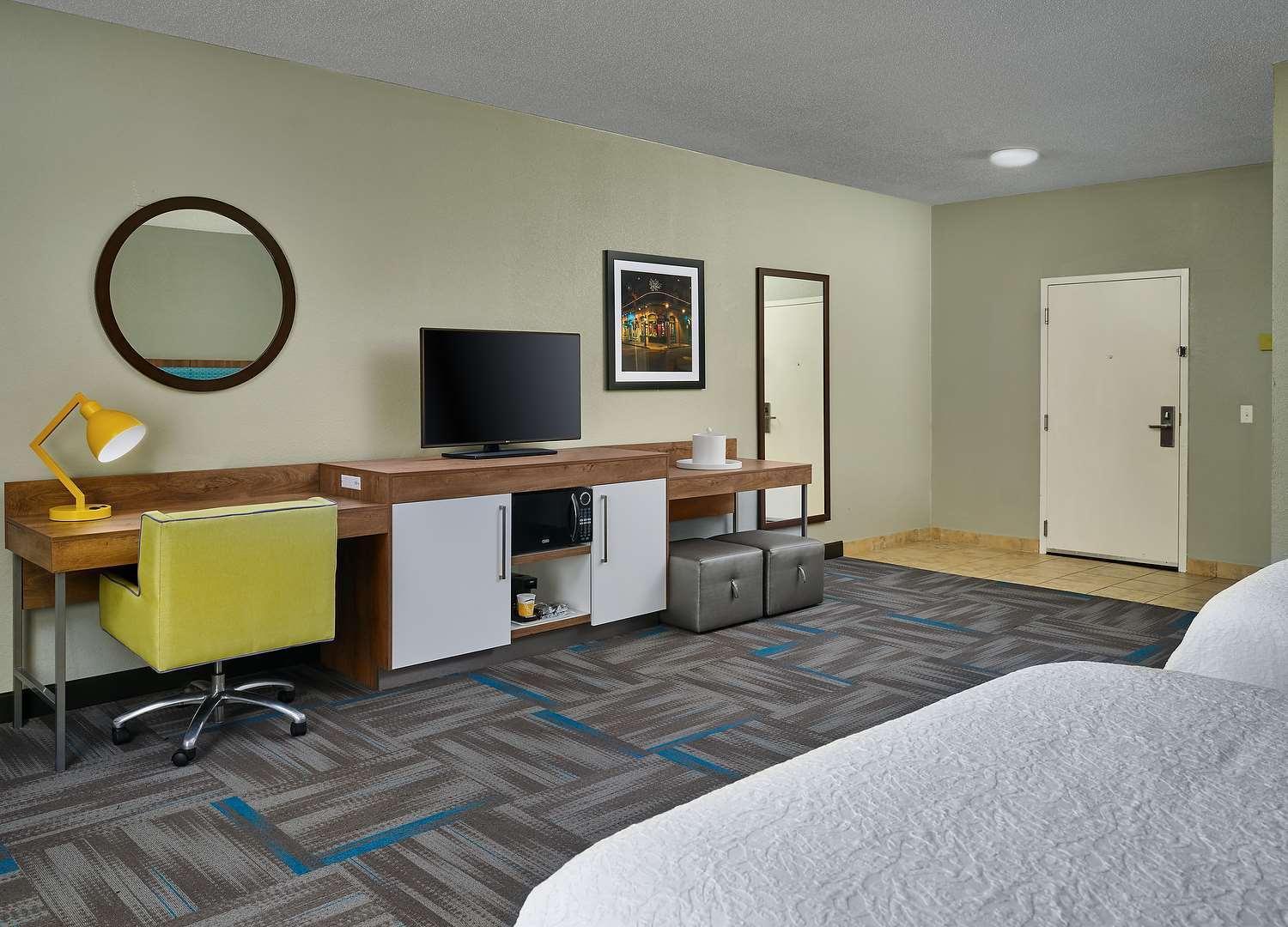 Hampton Inn Covington/Mandeville photo 20