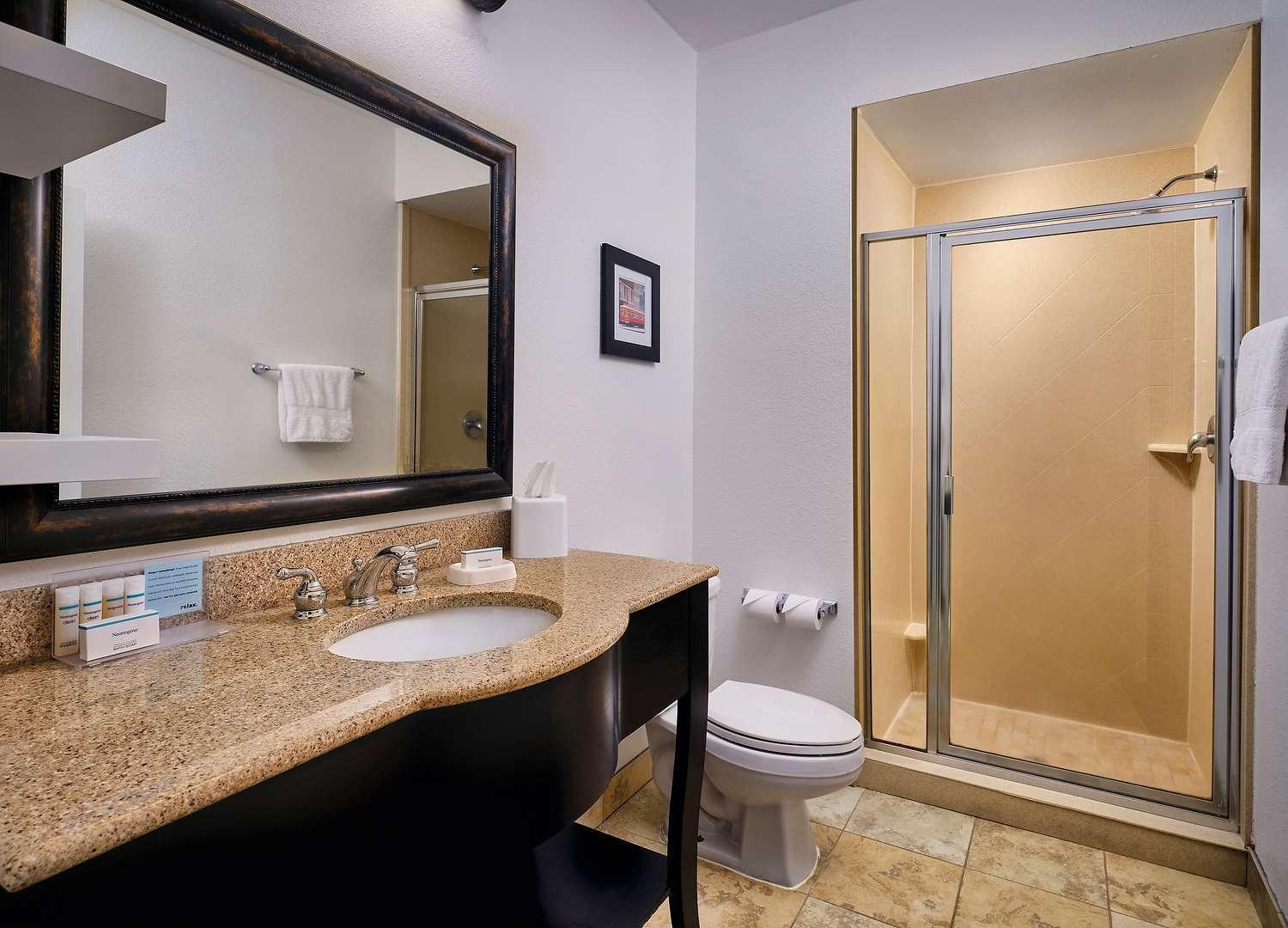 Hampton Inn Covington/Mandeville photo 22