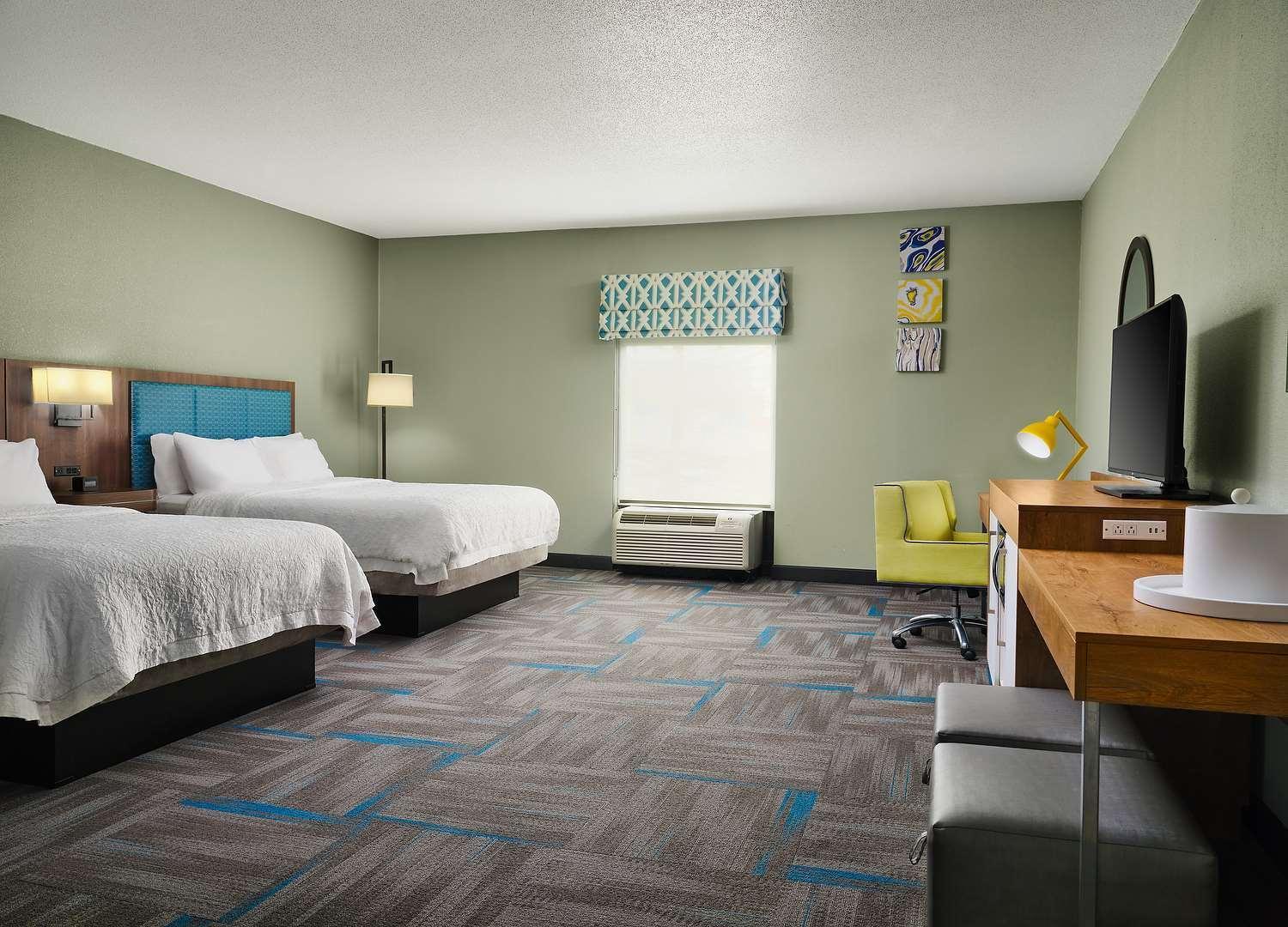 Hampton Inn Covington/Mandeville photo 23