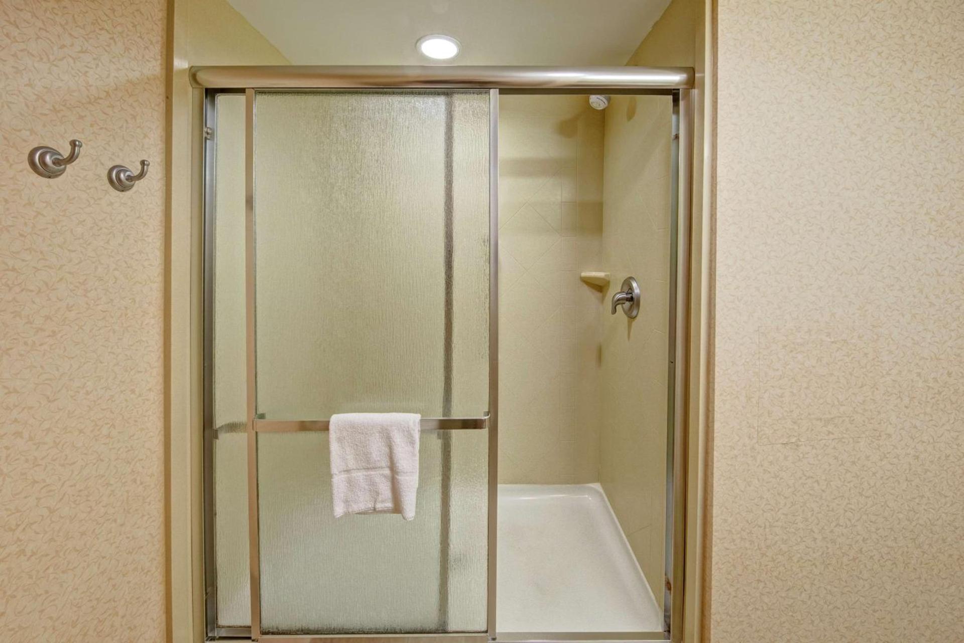 Hampton Inn Cambridge photo 31