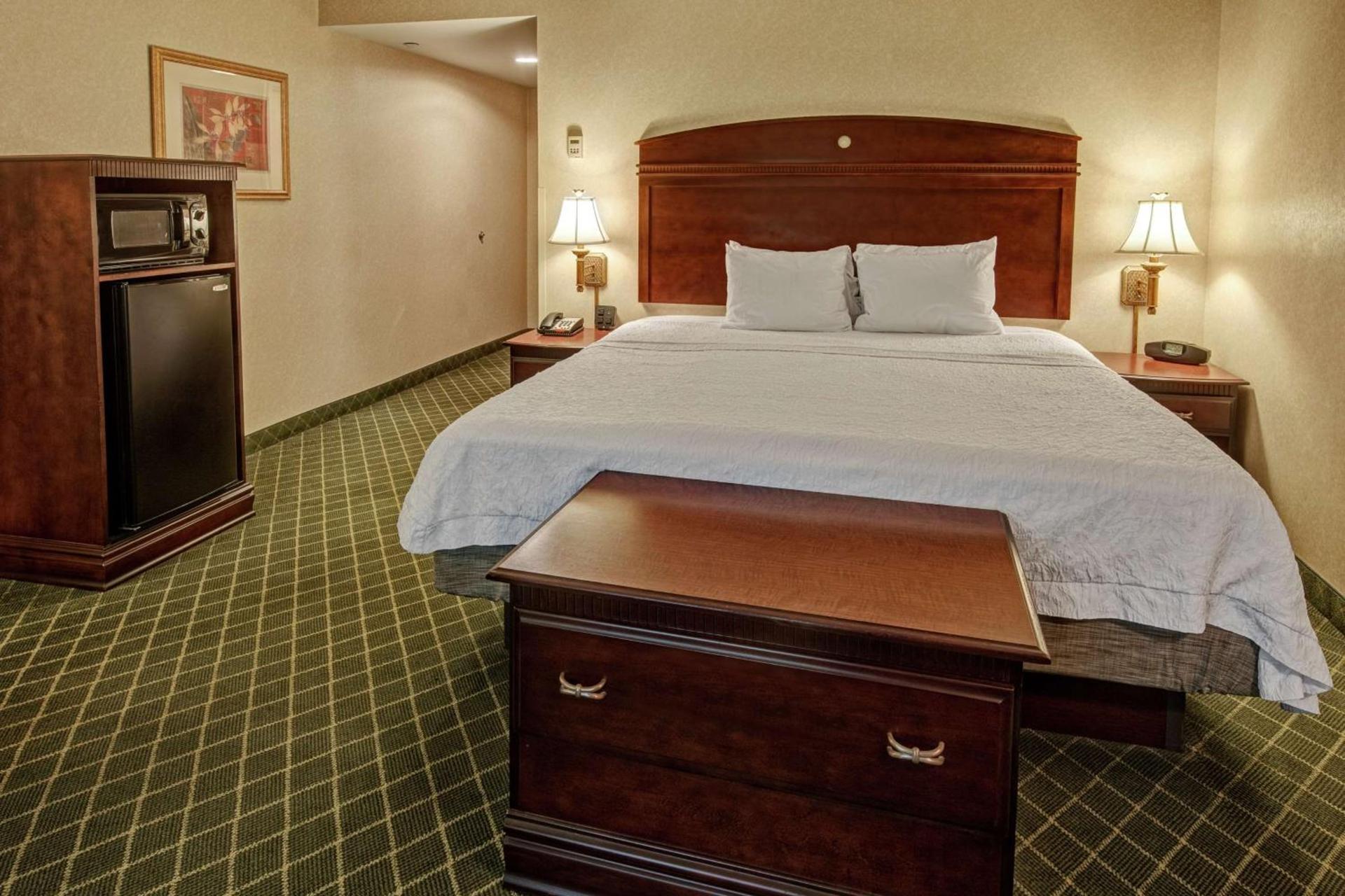 Hampton Inn Cambridge photo 32