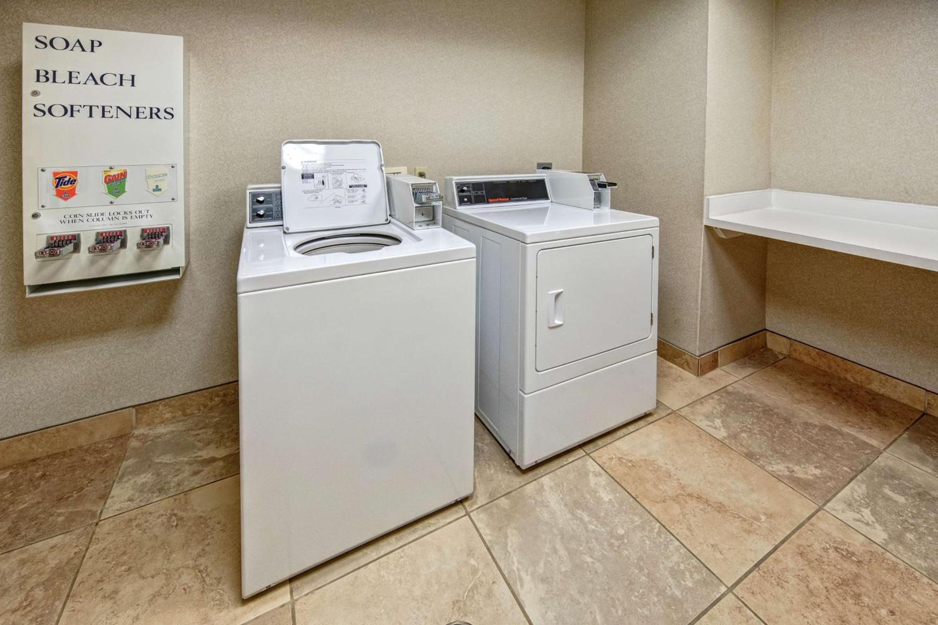 Hampton Inn Cambridge photo 39