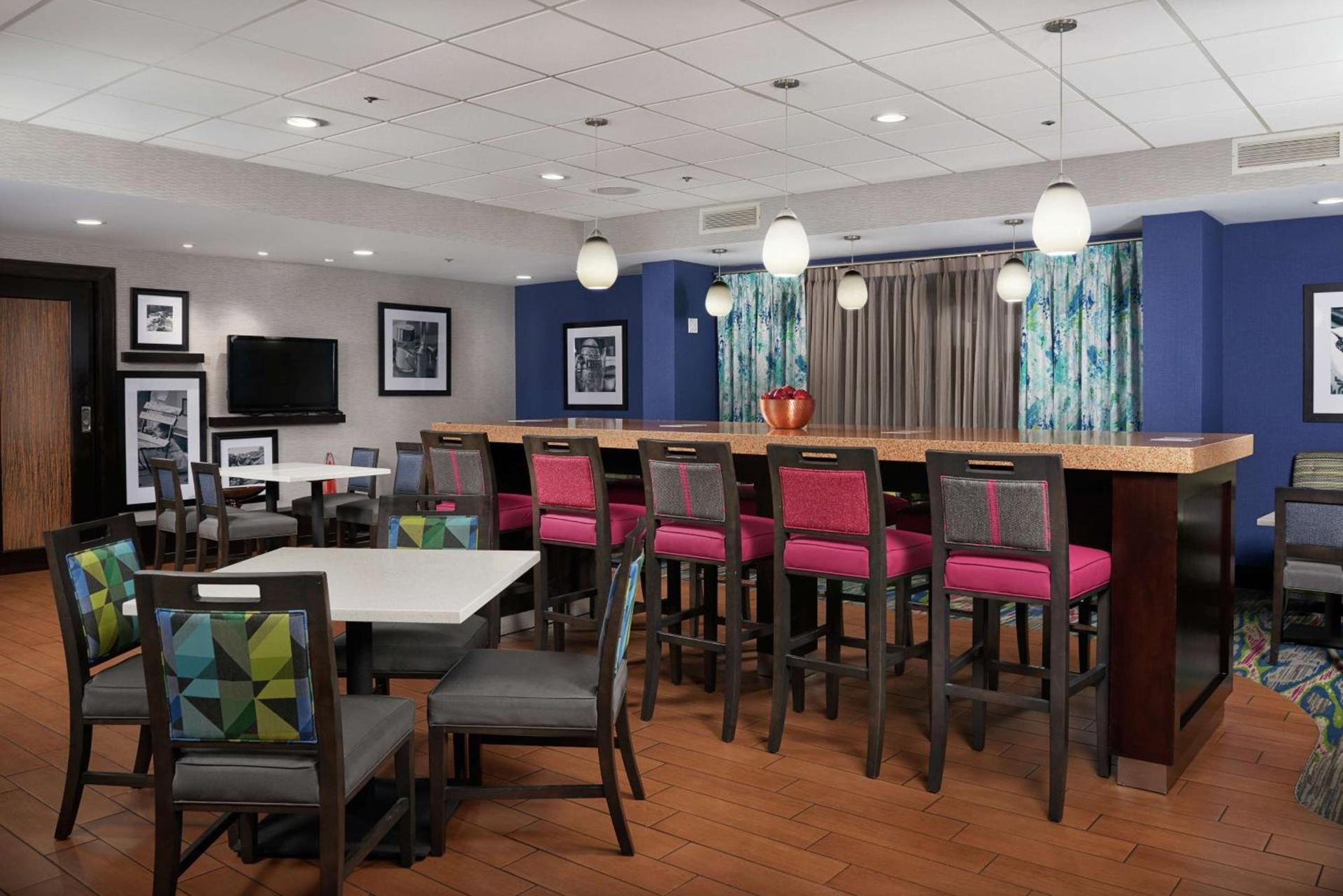 Hampton Inn Niagara Falls photo 3