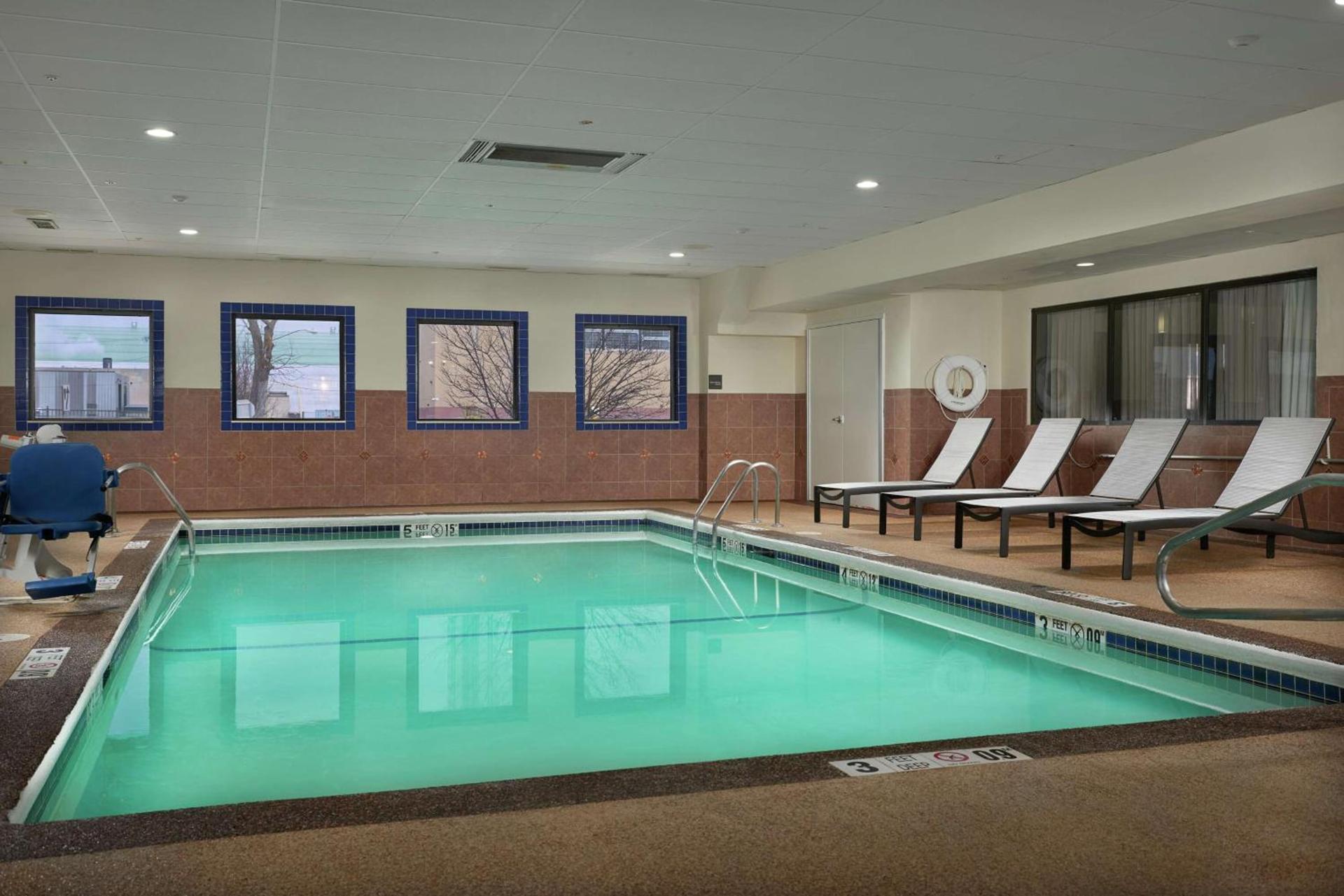 Hampton Inn Niagara Falls photo 5