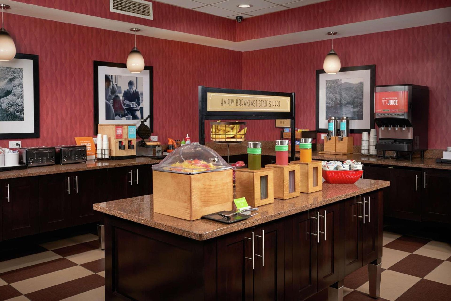 Hampton Inn Niagara Falls photo 7