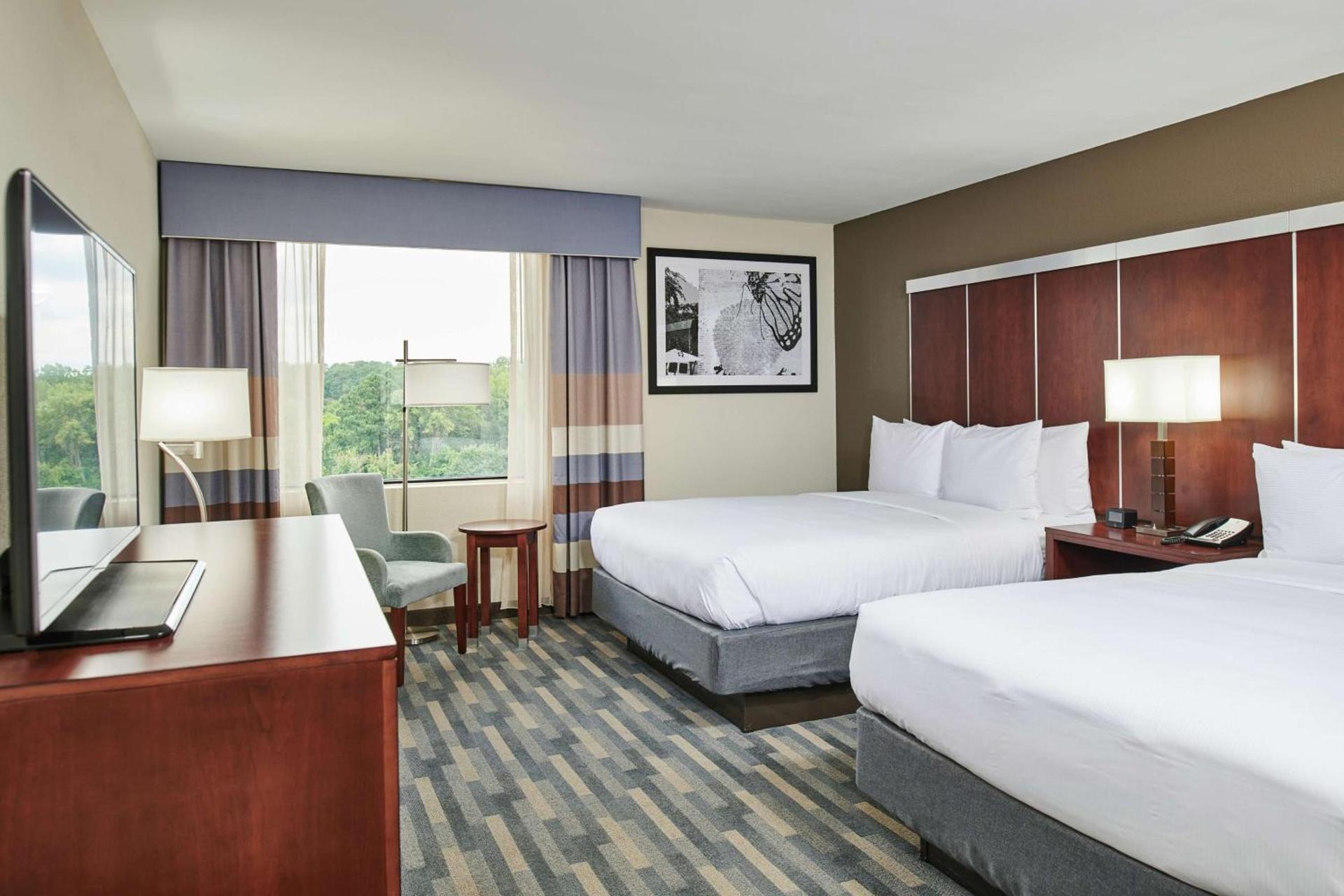 Doubletree By Hilton Raleigh Crabtree Valley photo 8