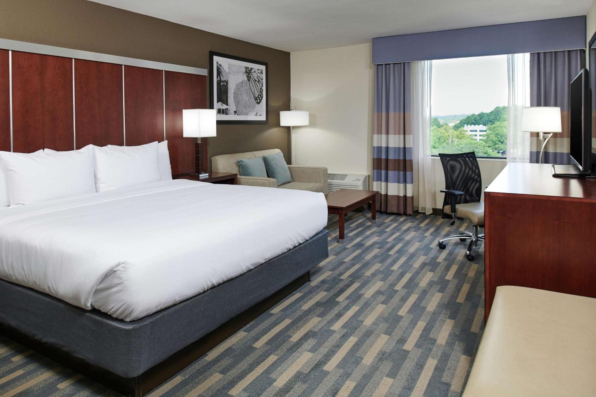 Doubletree By Hilton Raleigh Crabtree Valley photo 13