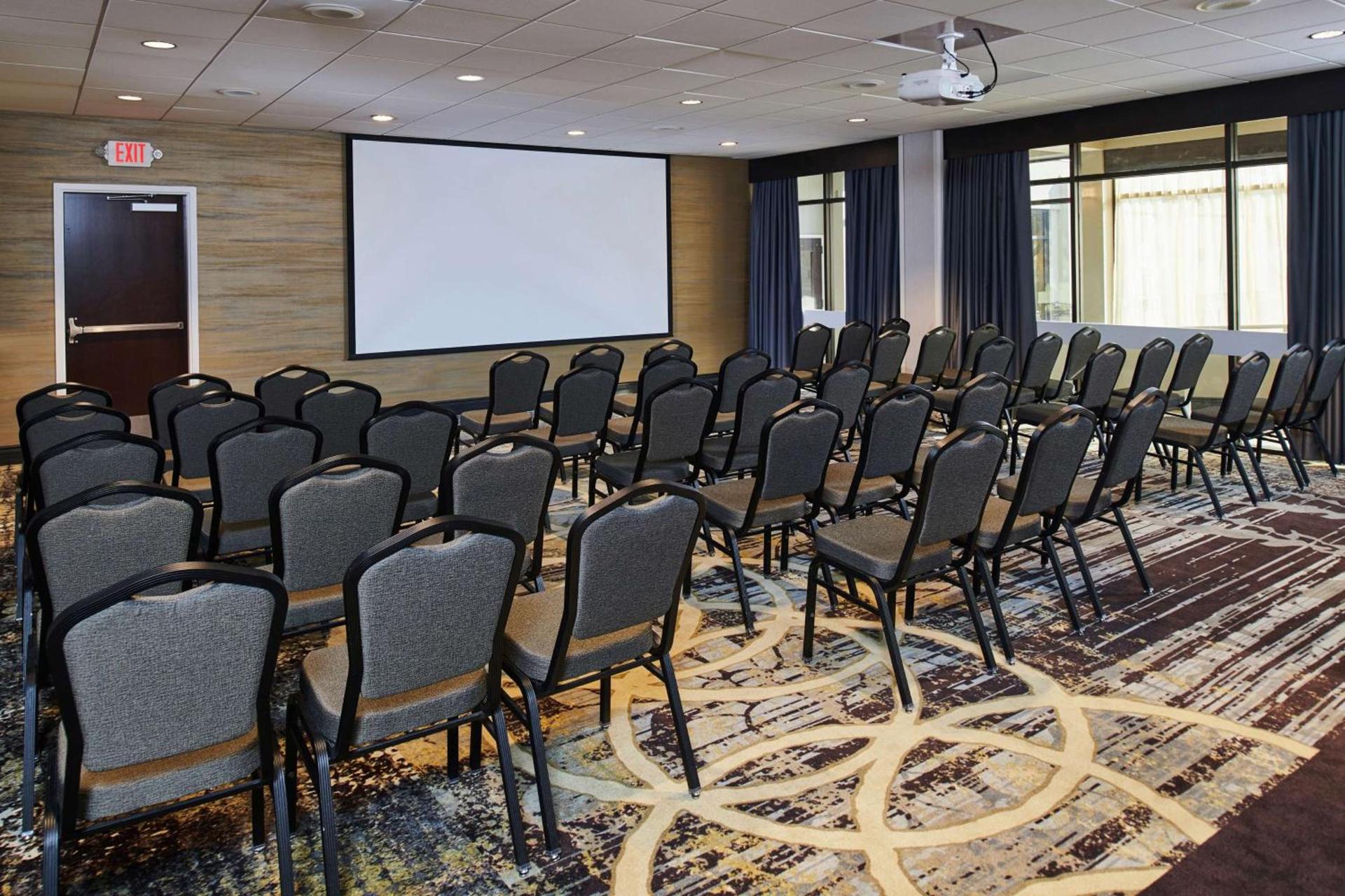 Doubletree By Hilton Raleigh Crabtree Valley photo 16