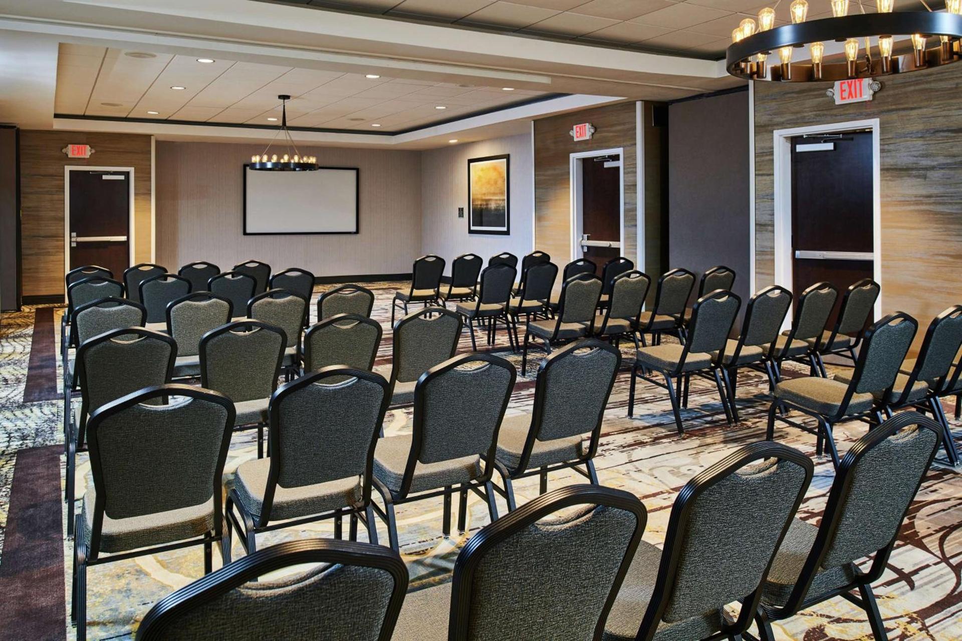 Doubletree By Hilton Raleigh Crabtree Valley photo 18