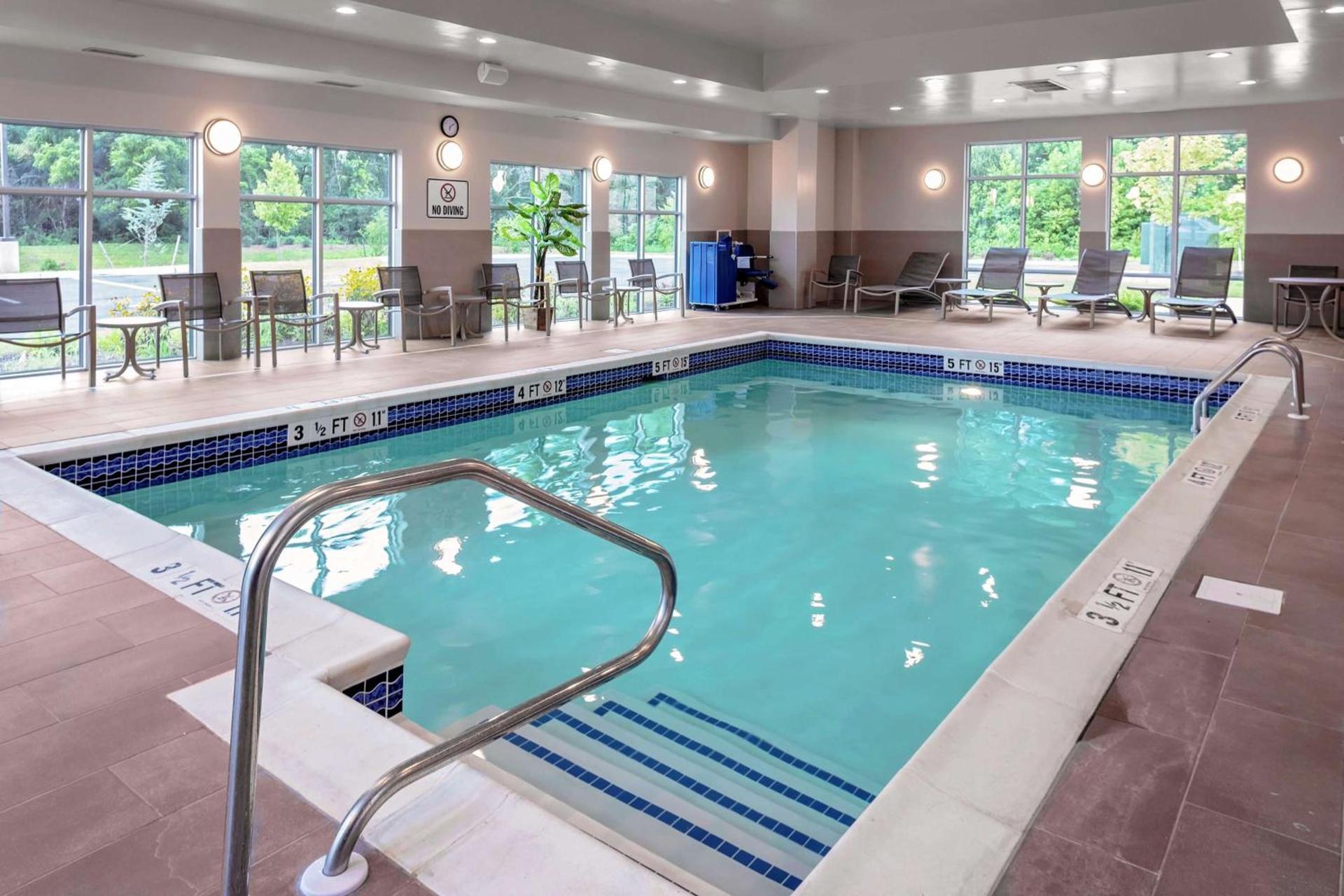 Hampton Inn Cranbury photo 6