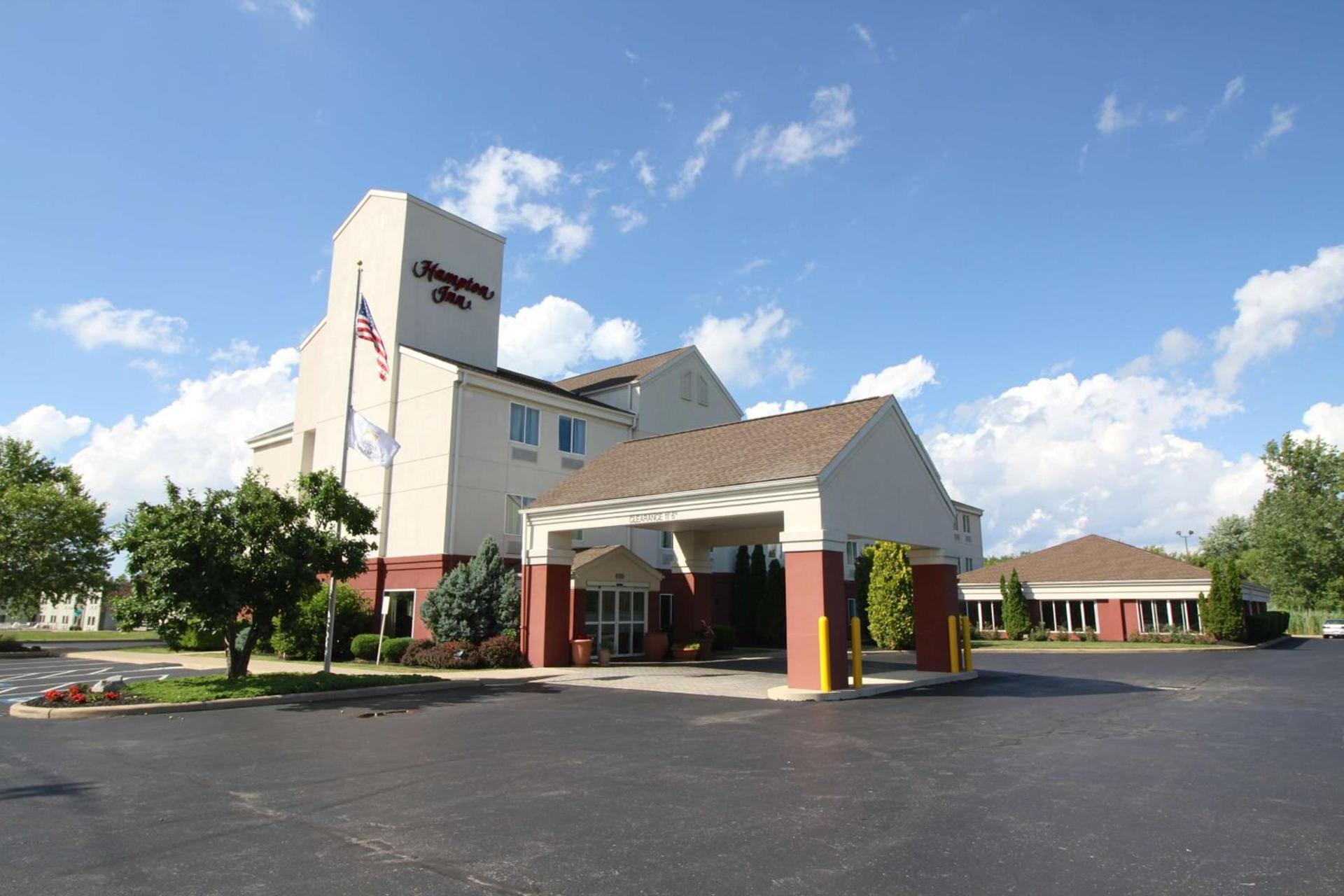 Hampton Inn Sandusky-Central photo 1