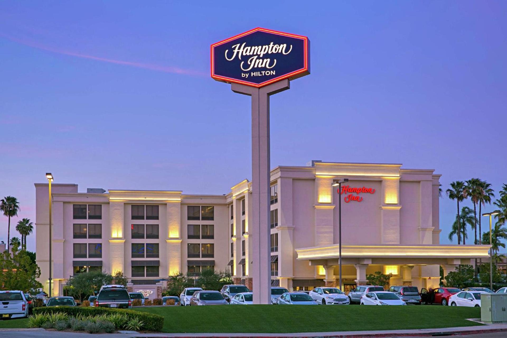 Hampton Inn by Hilton San Diego - Kearny Mesa photo 2