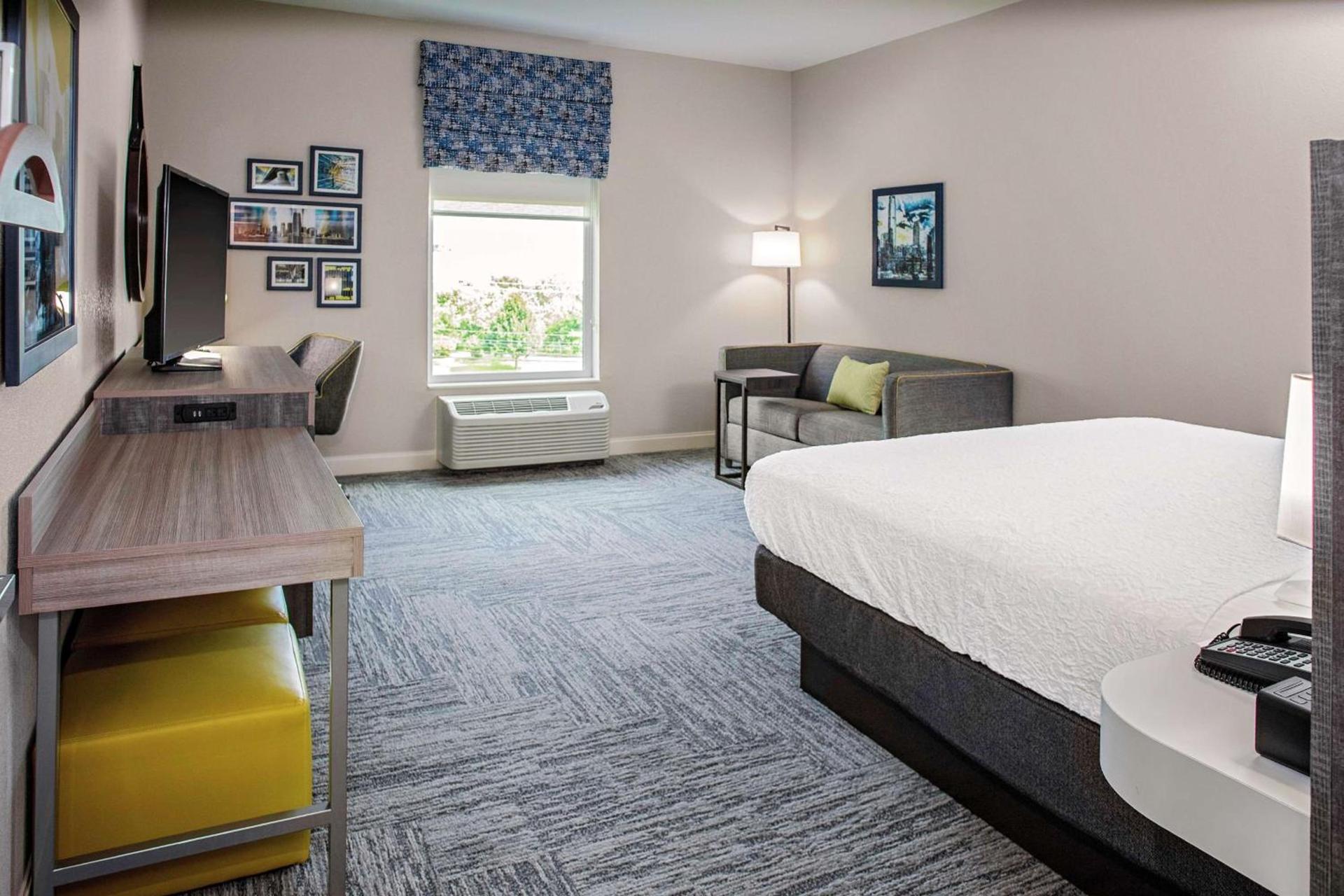 Hampton Inn Cranbury photo 13