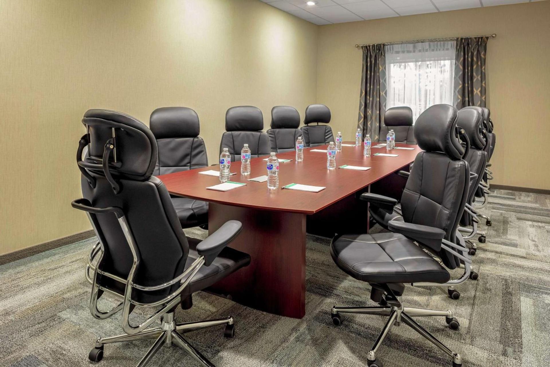 Hampton Inn Cranbury photo 16