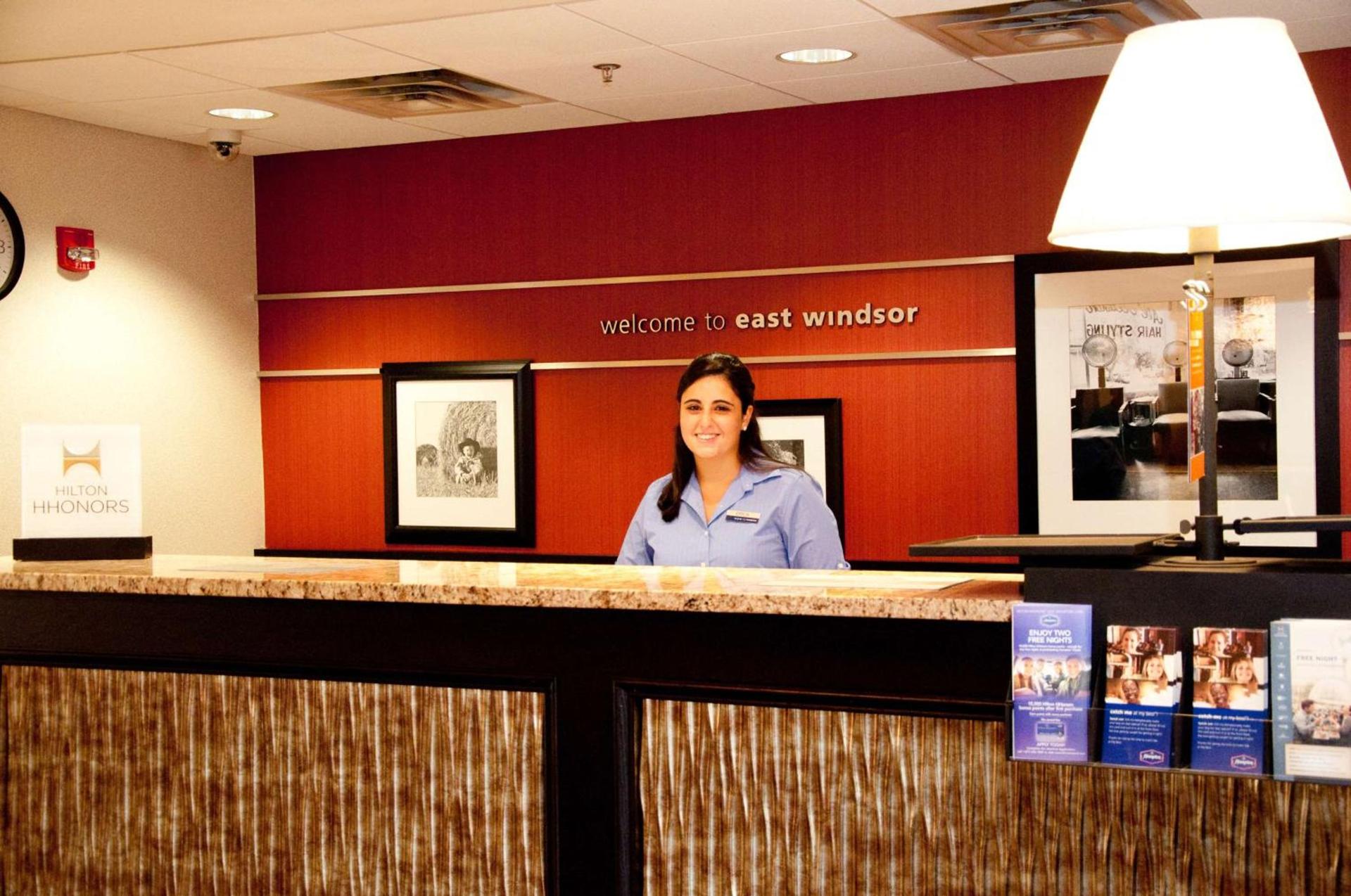 Hampton Inn East Windsor photo 5