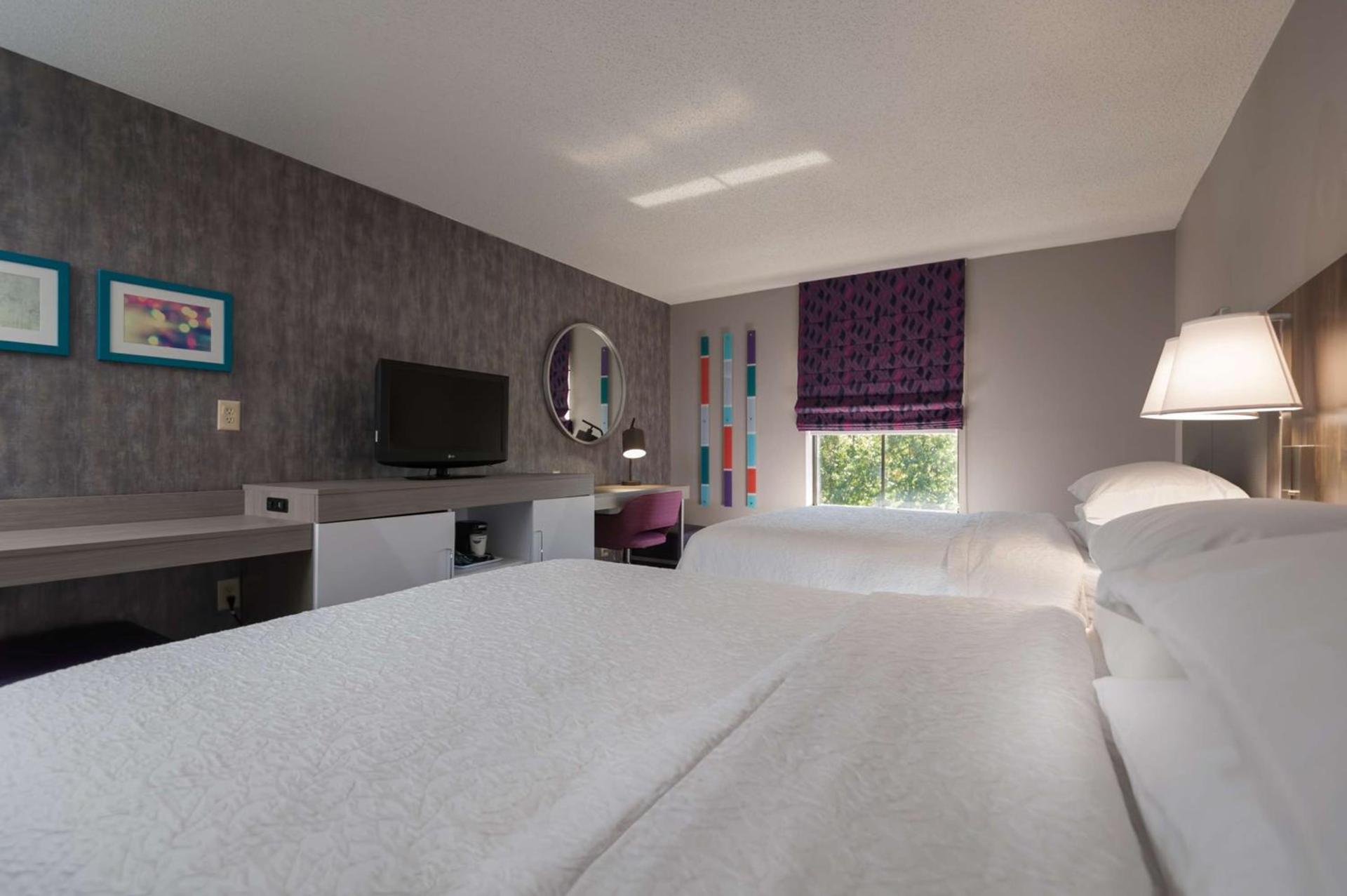 Hampton Inn East Windsor photo 32