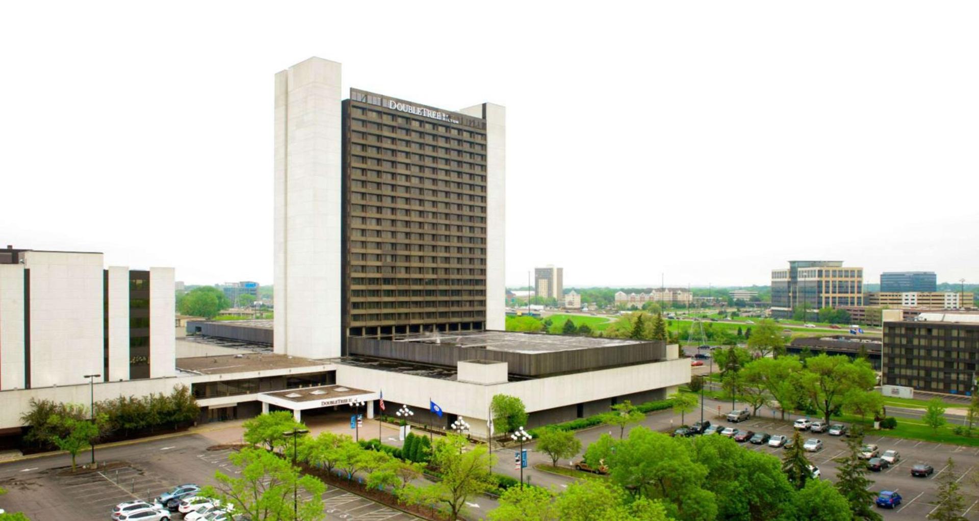 DoubleTree by Hilton Bloomington Minneapolis South — hotel in Bloomington