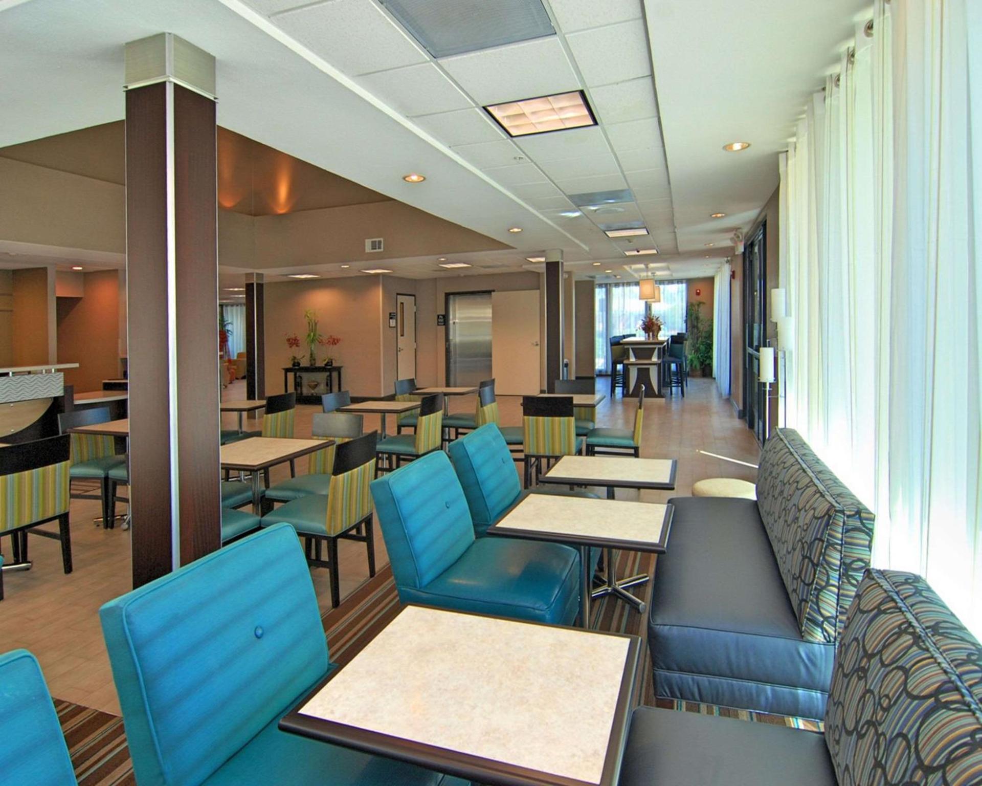 Hampton Inn & Suites Mountain View photo 7