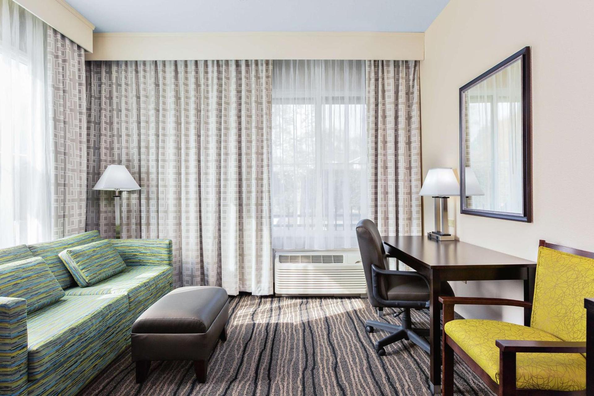 Hampton Inn & Suites Mountain View photo 27