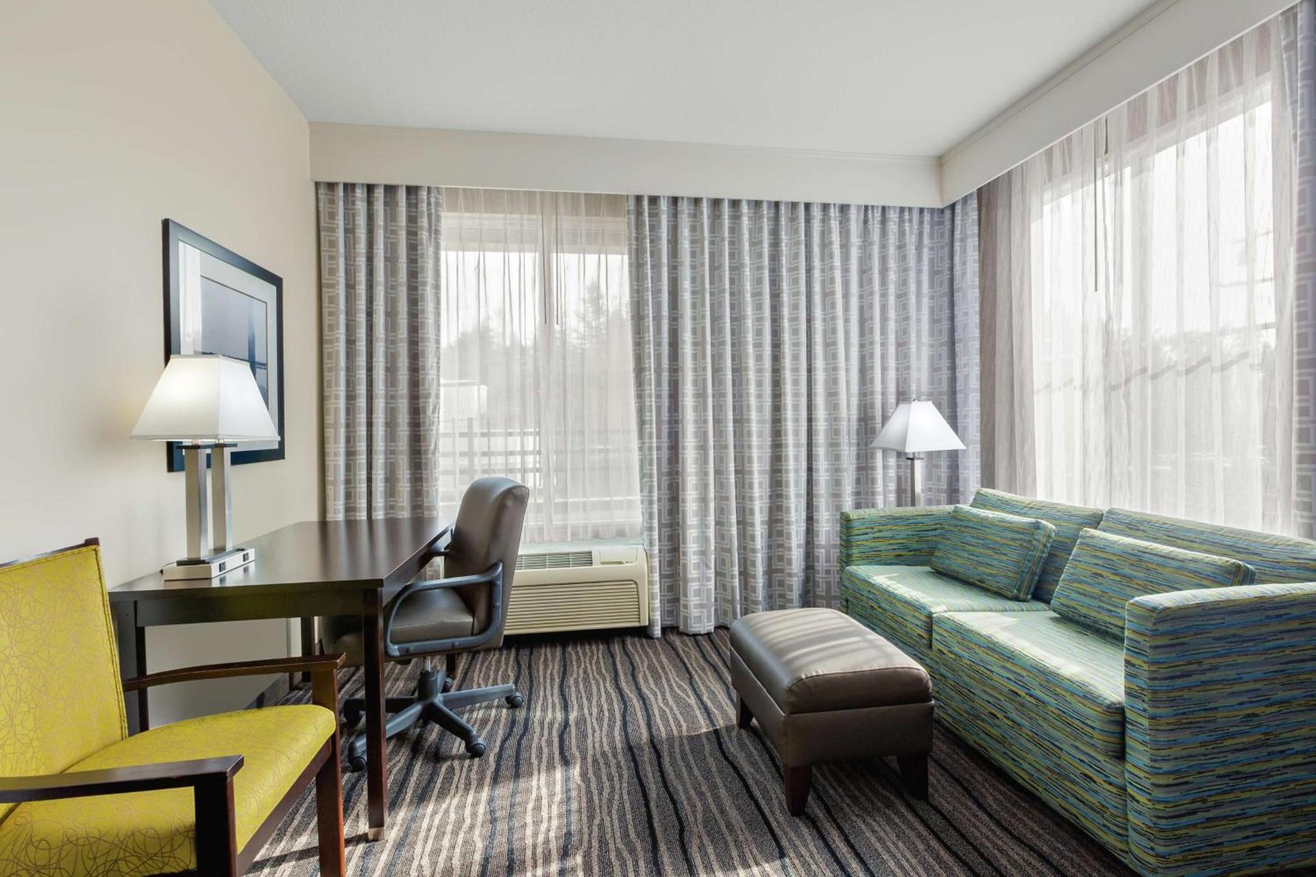 Hampton Inn & Suites Mountain View photo 35
