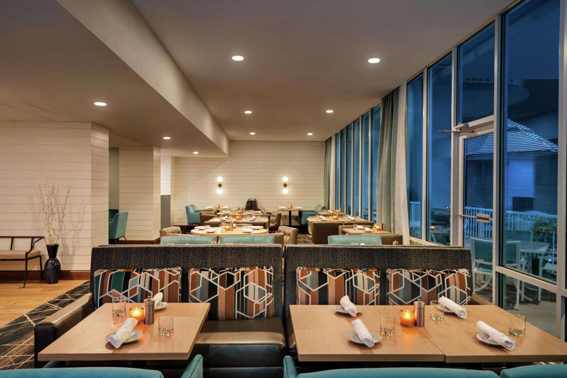 DoubleTree by Hilton Ocean City Oceanfront photo 14