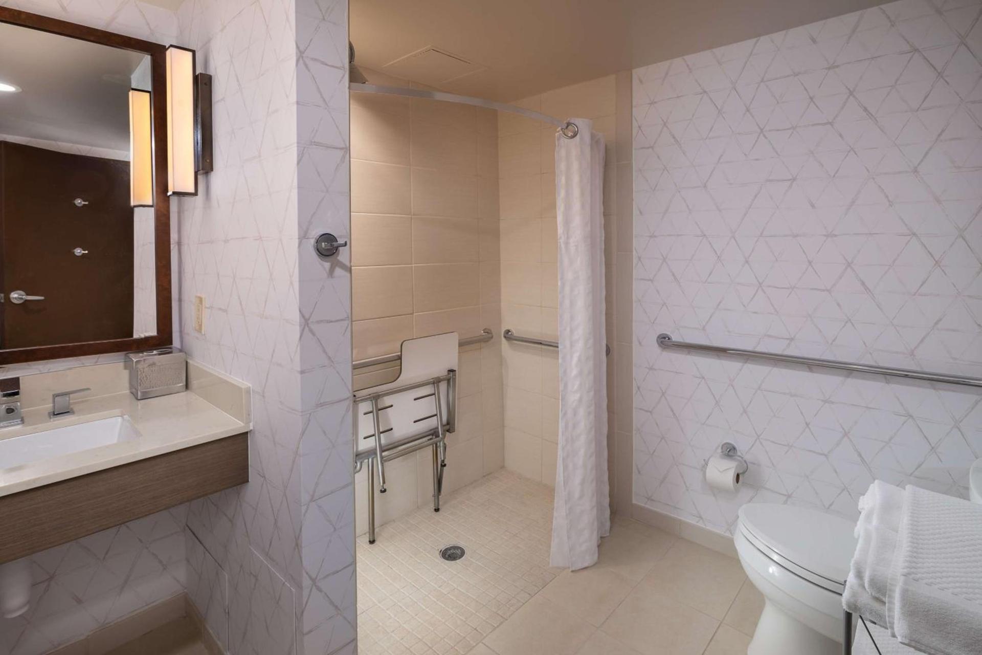 Hilton Asheville Biltmore Park photo 21