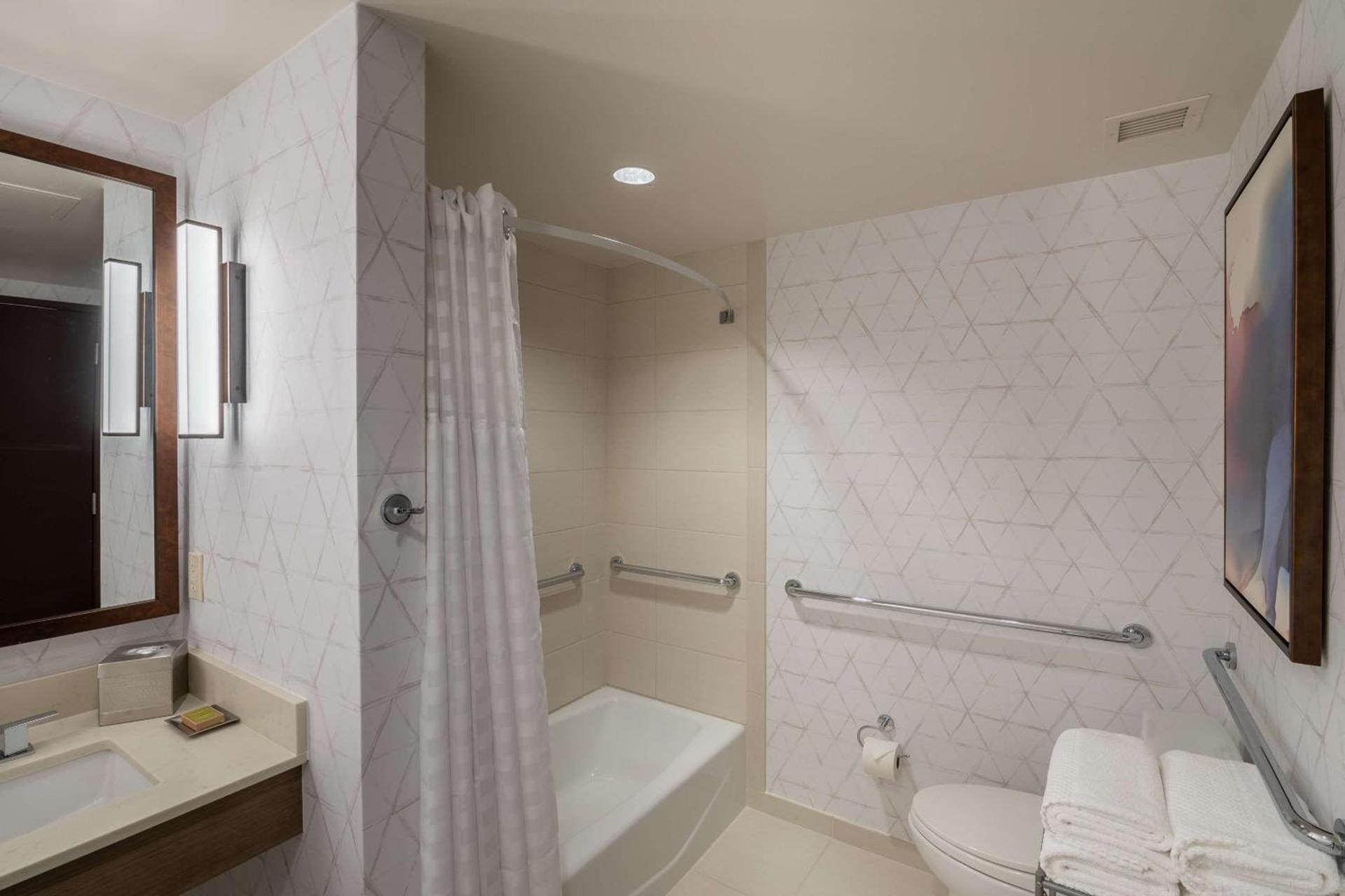Hilton Asheville Biltmore Park photo 37