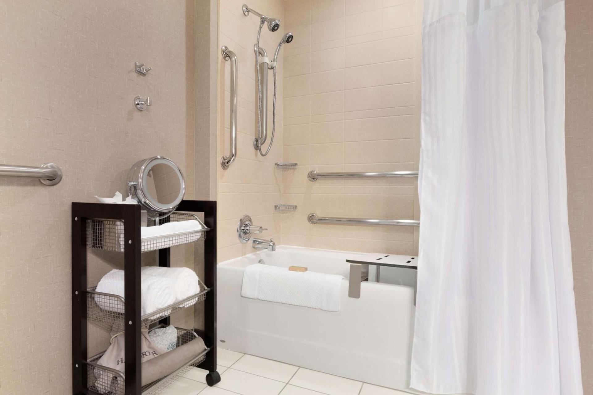 DoubleTree by Hilton Hotel Oklahoma City Airport photo 16
