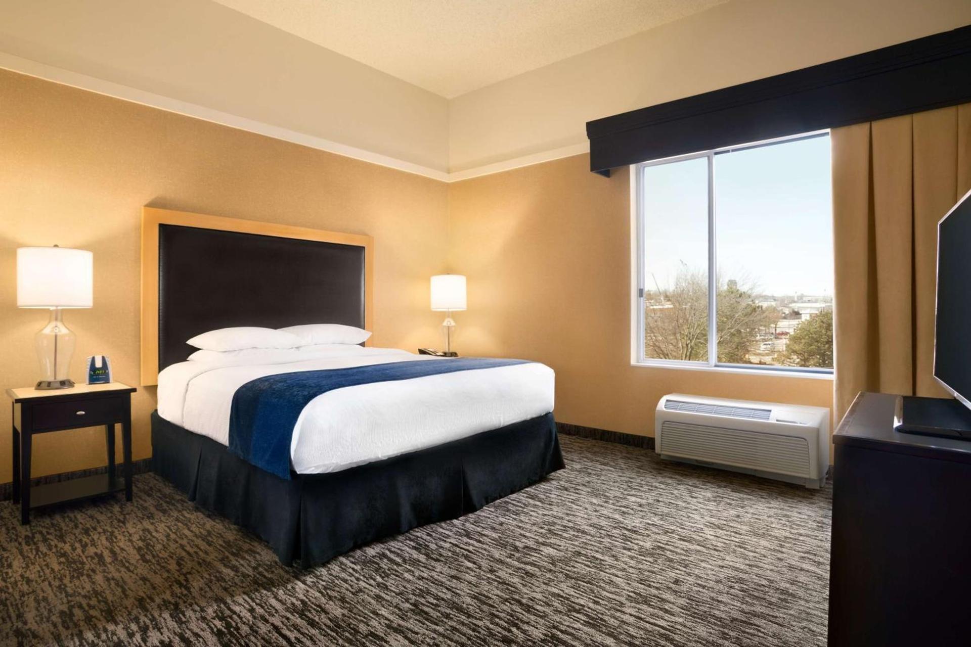 DoubleTree by Hilton Hotel Oklahoma City Airport photo 19