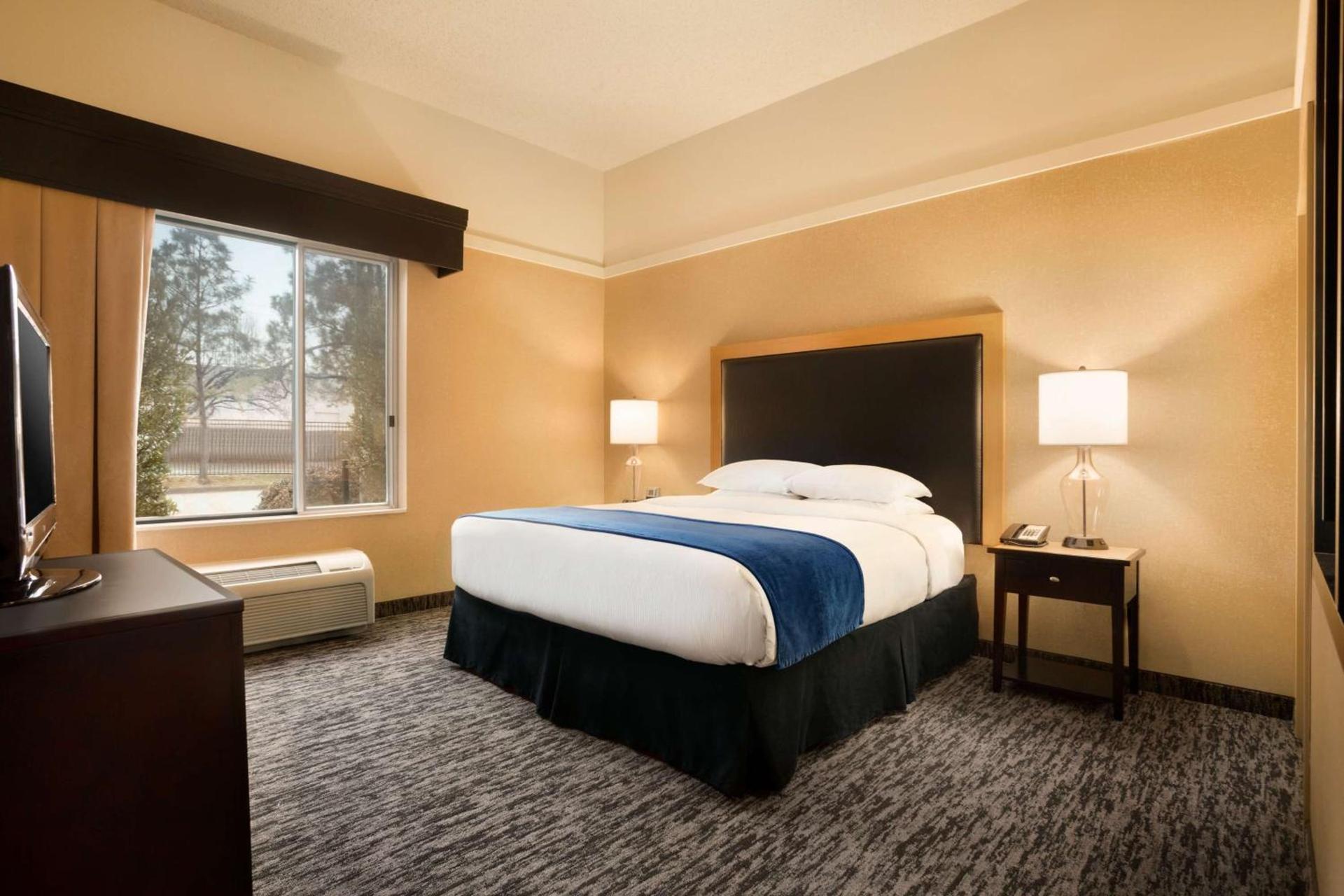 DoubleTree by Hilton Hotel Oklahoma City Airport photo 21