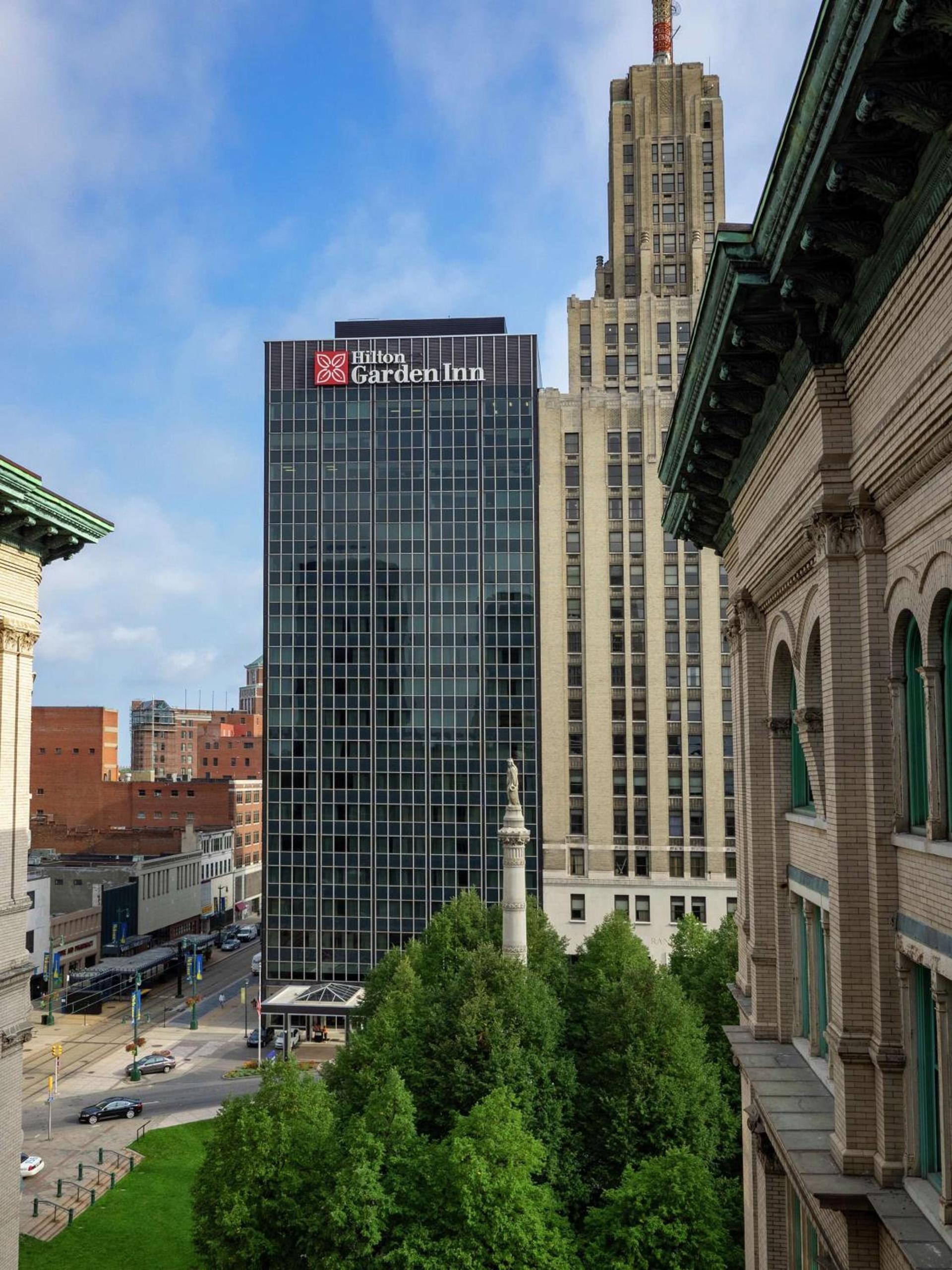The Hilton Garden Inn Buffalo-Downtown photo 2