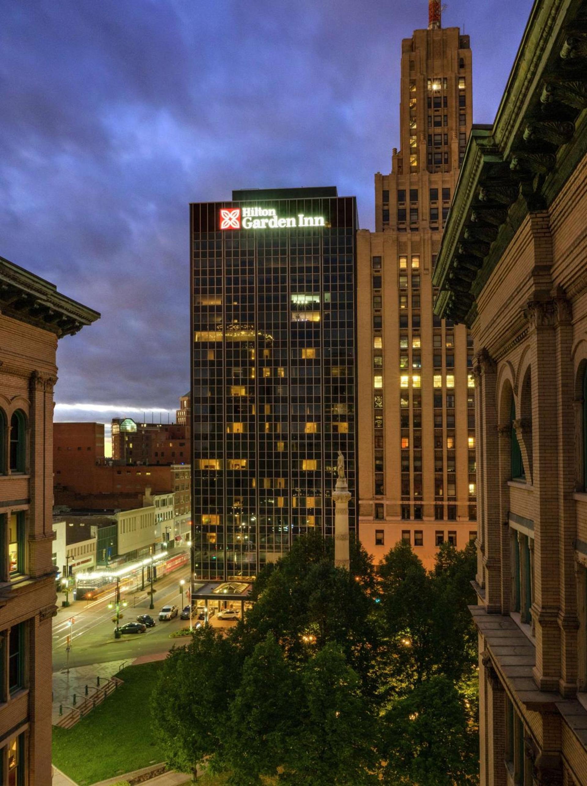 The Hilton Garden Inn Buffalo-Downtown photo 3