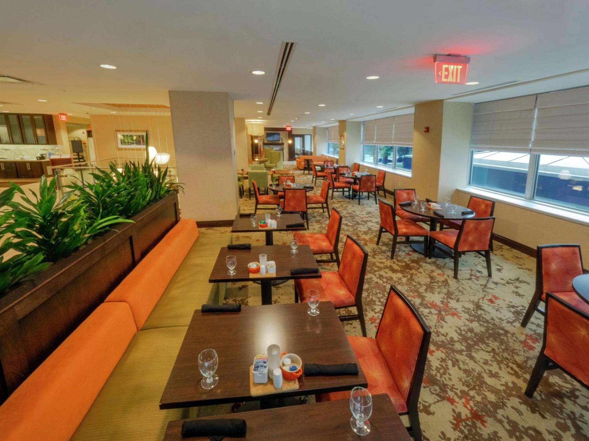 The Hilton Garden Inn Buffalo-Downtown photo 10