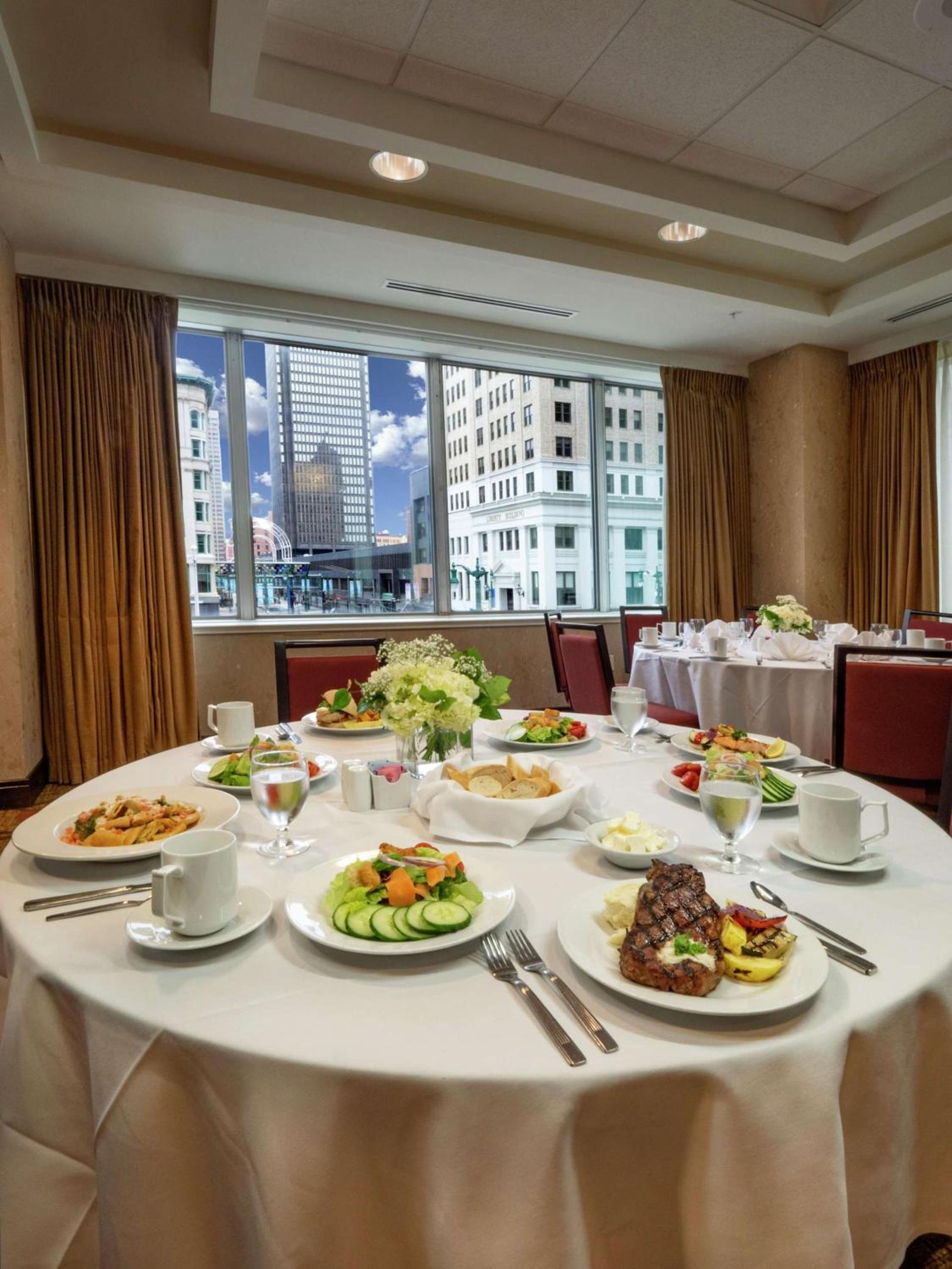The Hilton Garden Inn Buffalo-Downtown photo 20