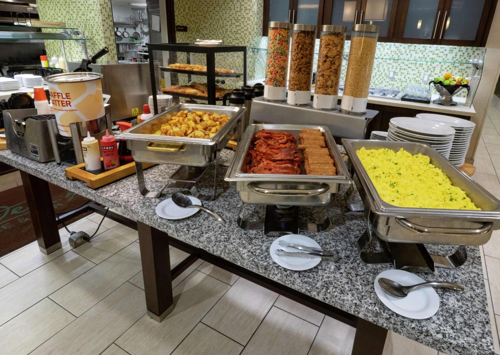 The Hilton Garden Inn Buffalo-Downtown photo 23