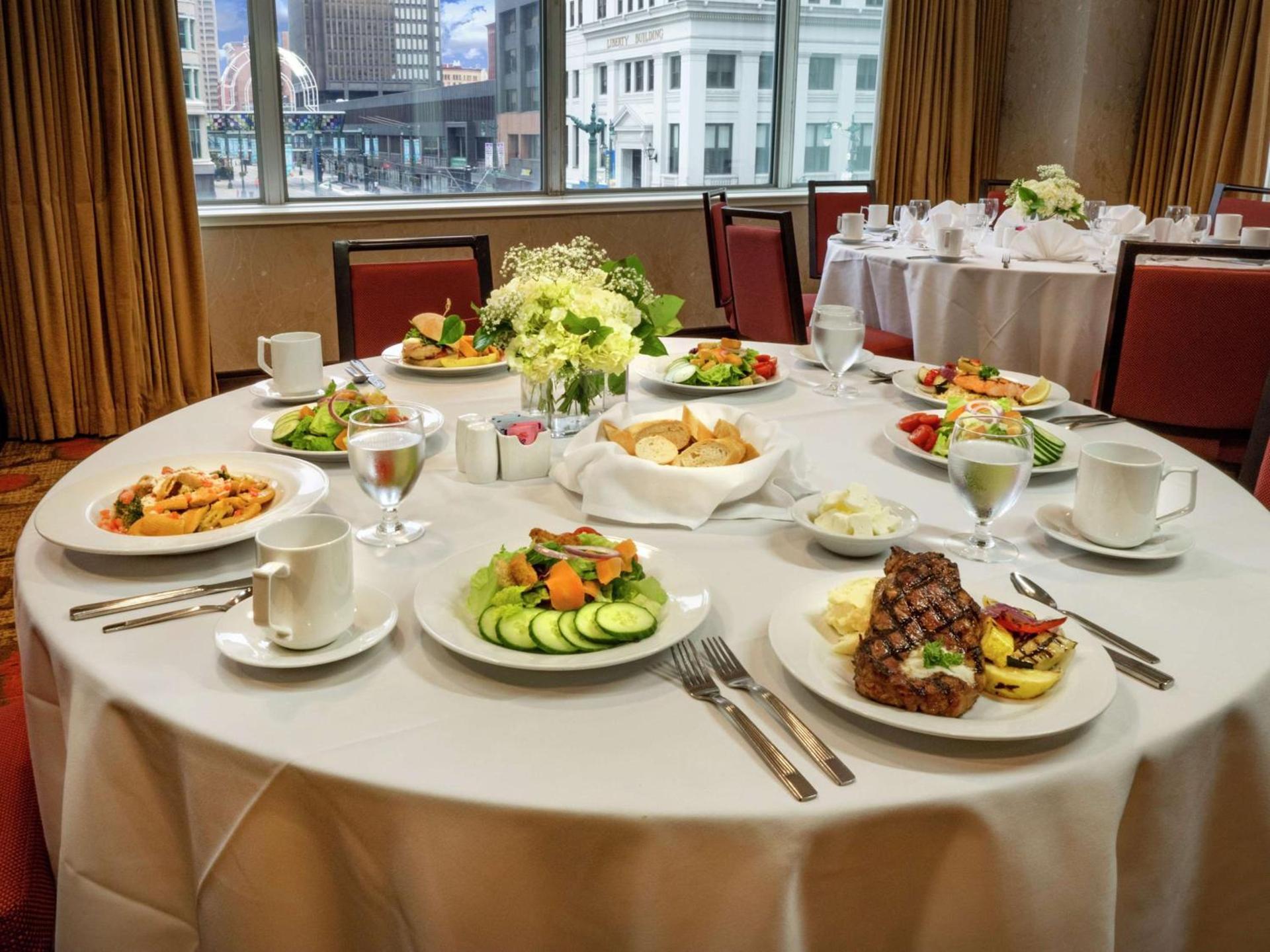 The Hilton Garden Inn Buffalo-Downtown photo 24