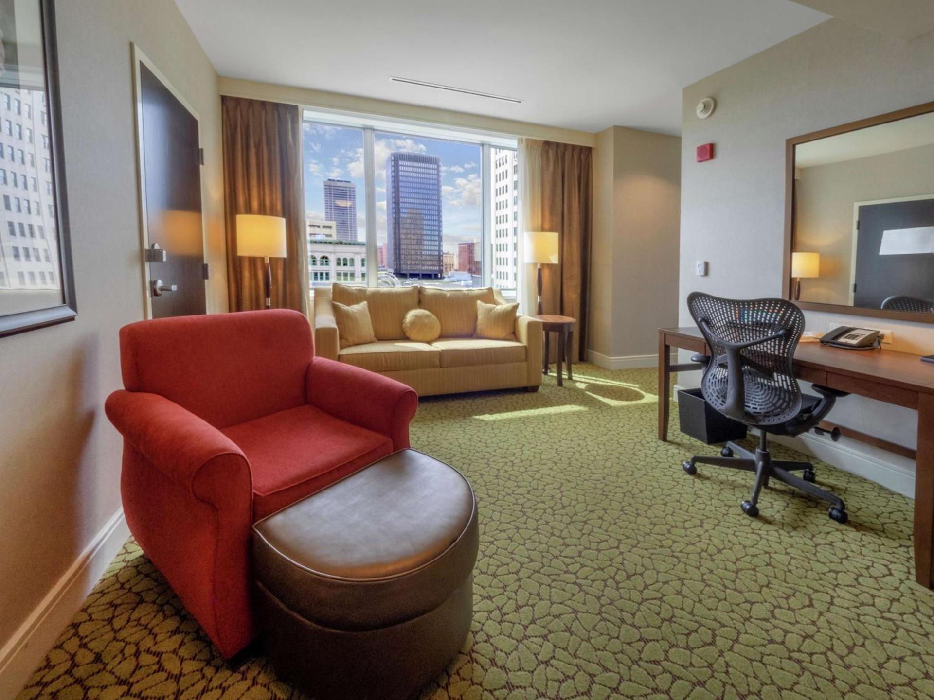 The Hilton Garden Inn Buffalo-Downtown photo 34
