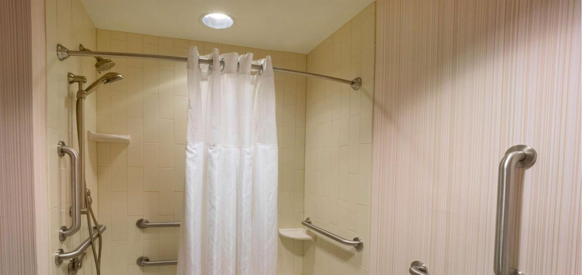 The Hilton Garden Inn Buffalo-Downtown photo 43