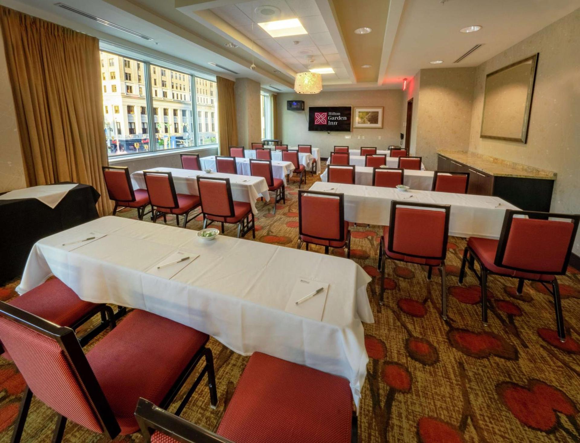 The Hilton Garden Inn Buffalo-Downtown photo 48