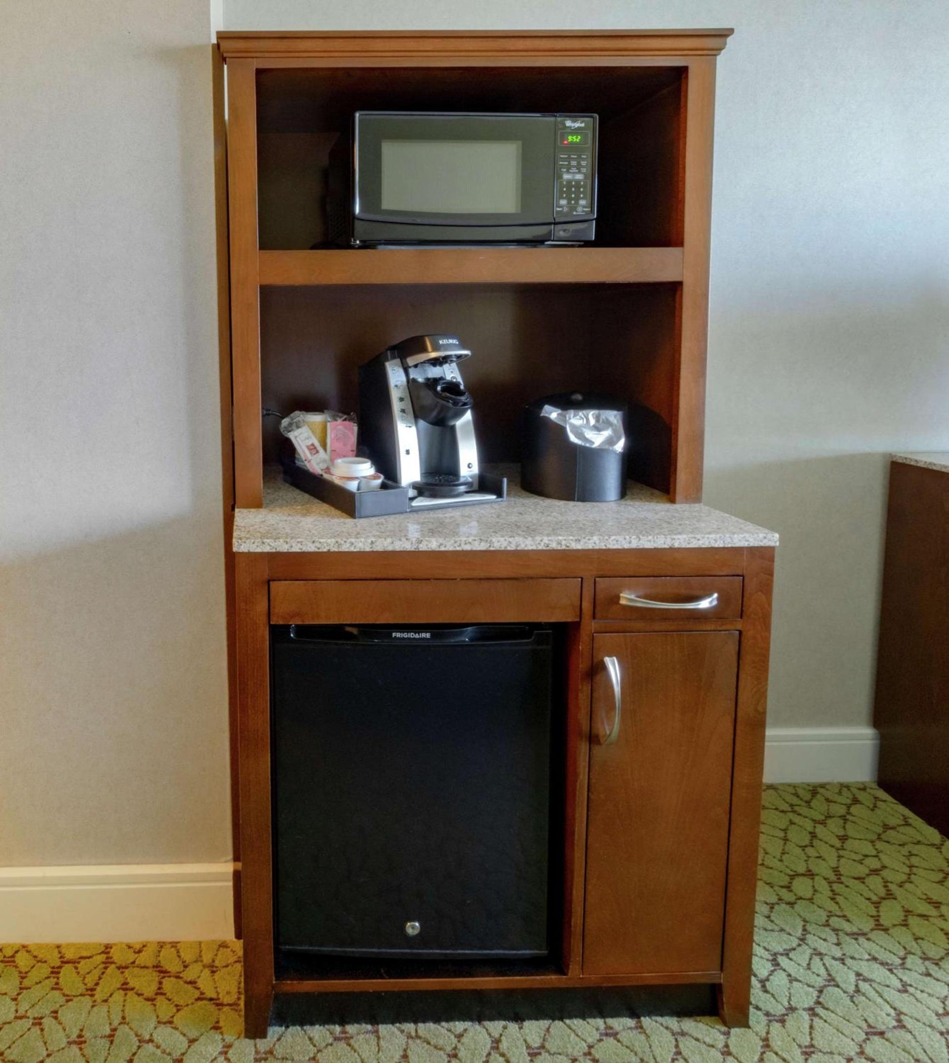The Hilton Garden Inn Buffalo-Downtown photo 52