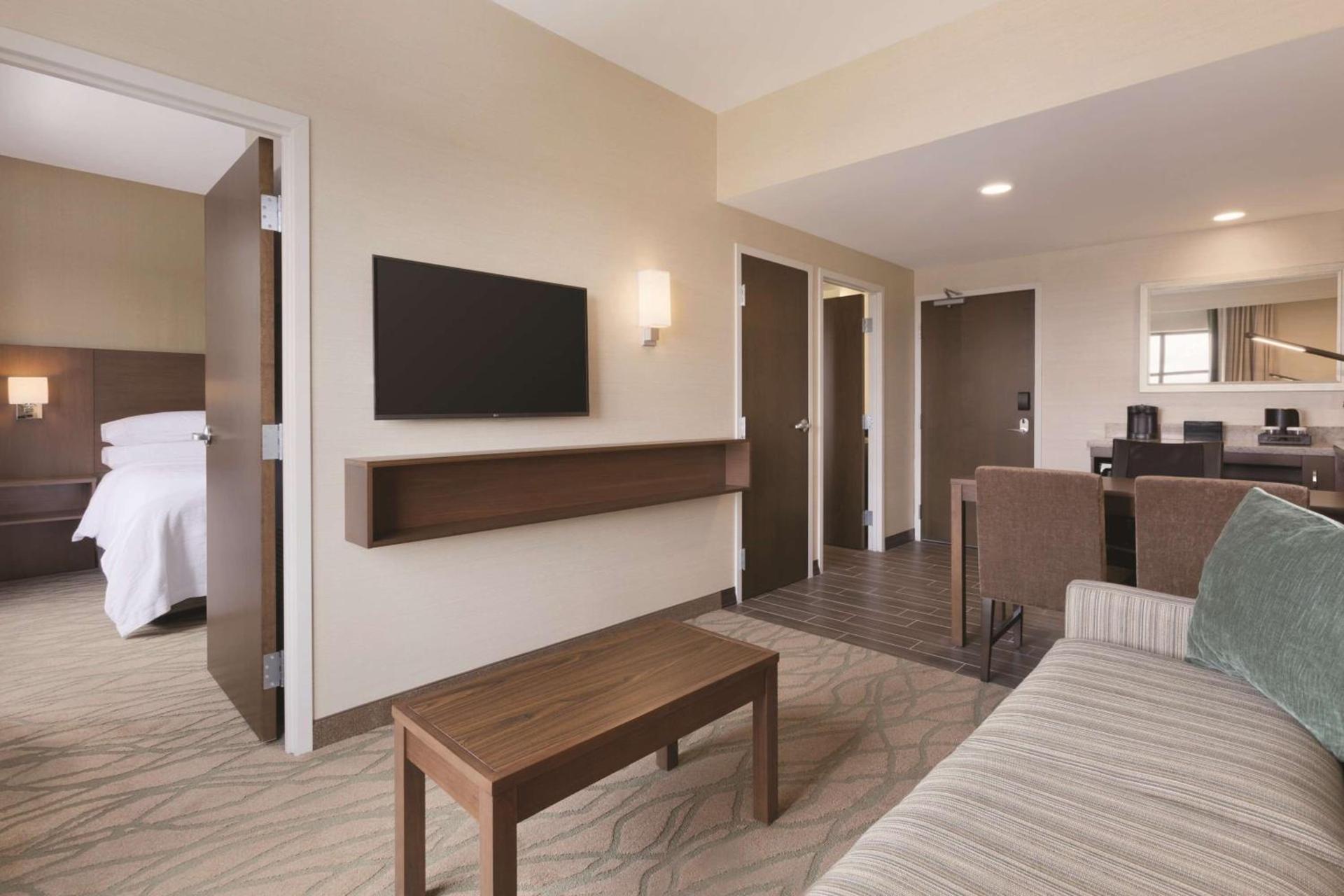 Embassy Suites by Hilton Akron Canton Airport photo 25