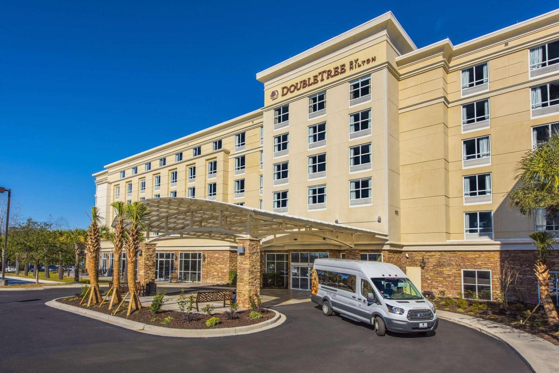 DoubleTree by Hilton North Charleston - Convention Center photo 1