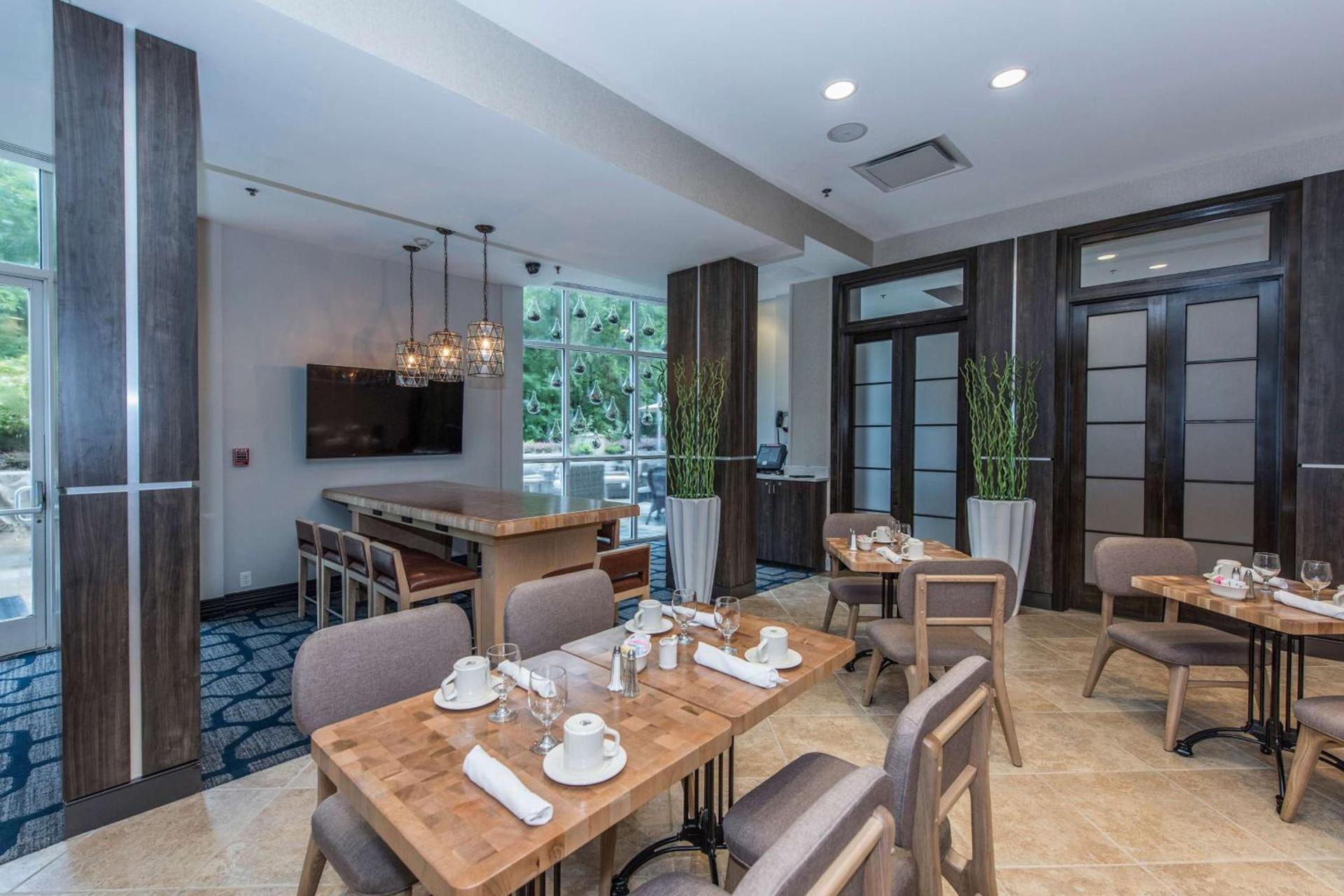 DoubleTree by Hilton North Charleston - Convention Center photo 17