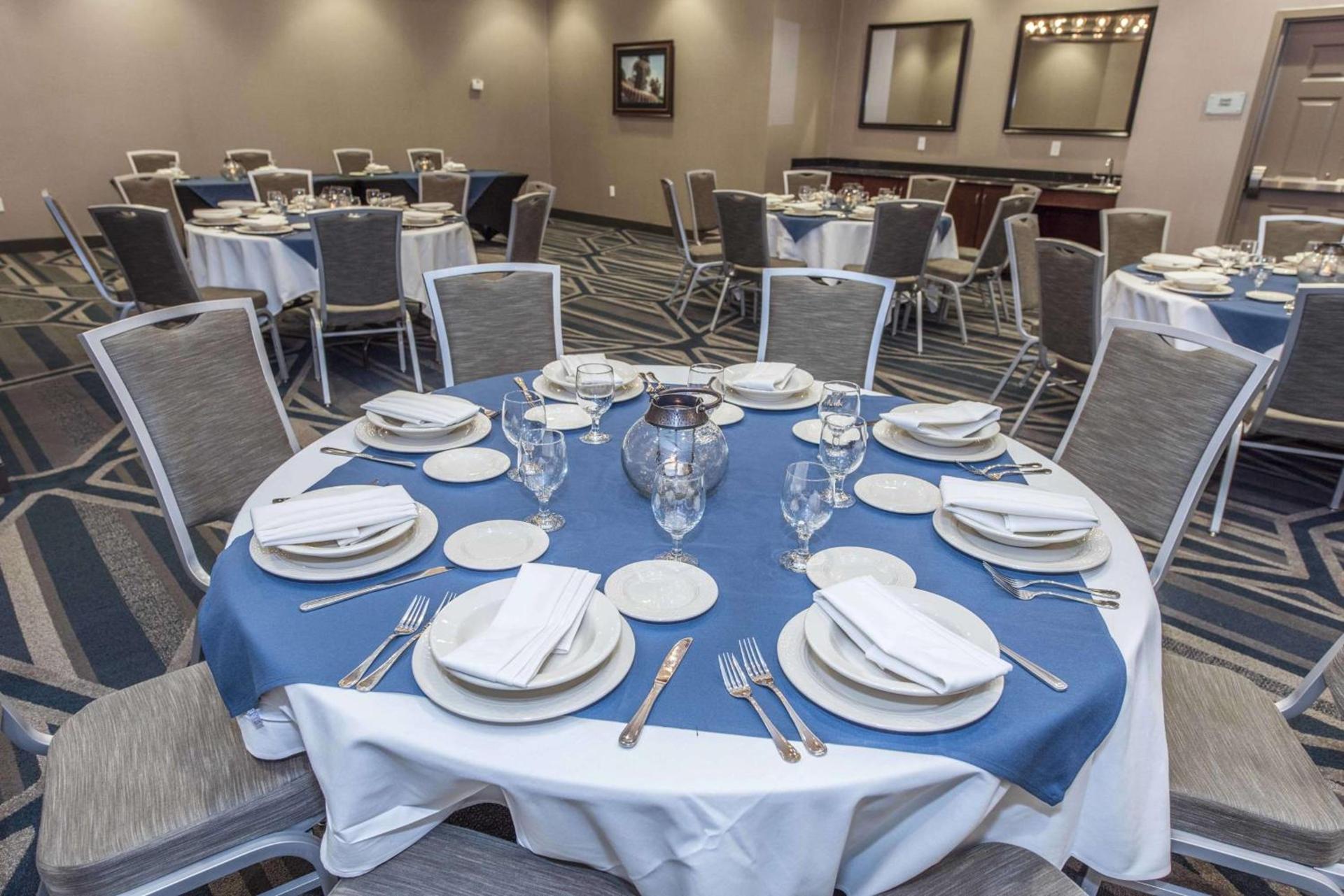 DoubleTree by Hilton North Charleston - Convention Center photo 18